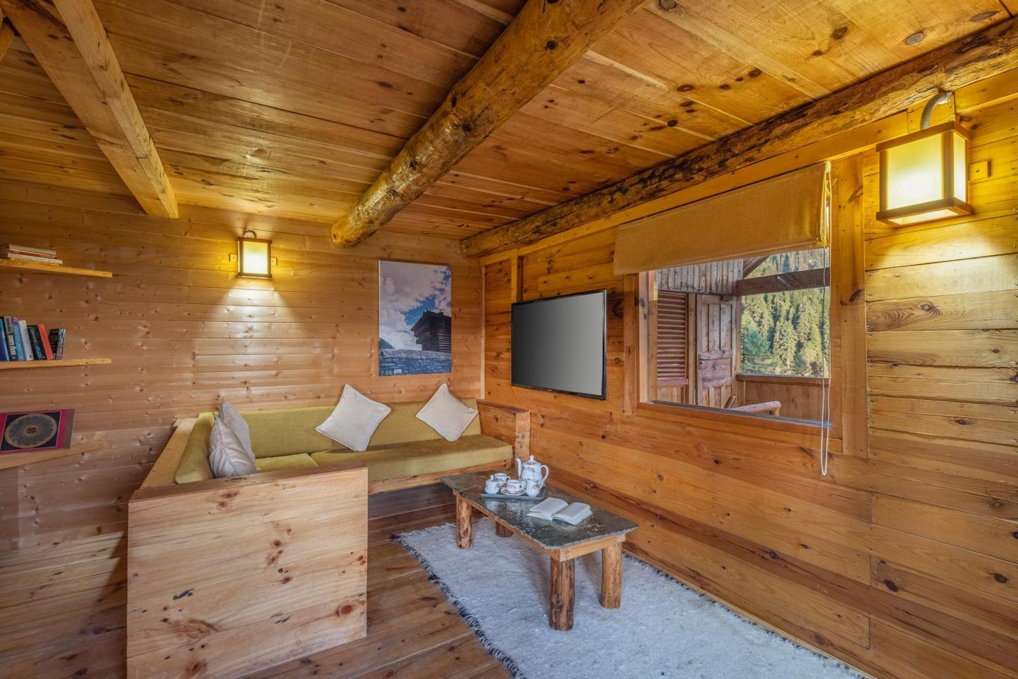 Elivaas 4 Bhk With Garden & Sauna - Skylounge Villa Shimla