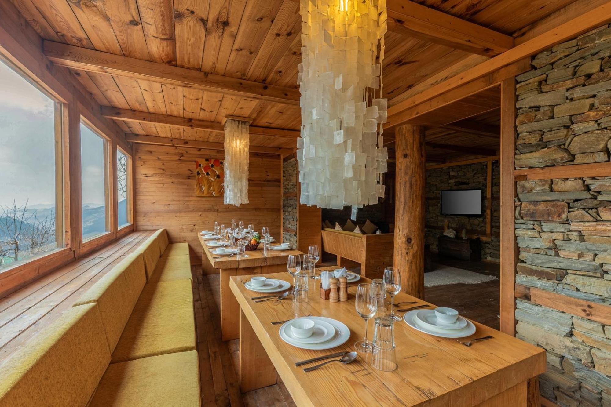 Villa Elivaas 4 Bhk With Garden & Sauna - Skylounge *
