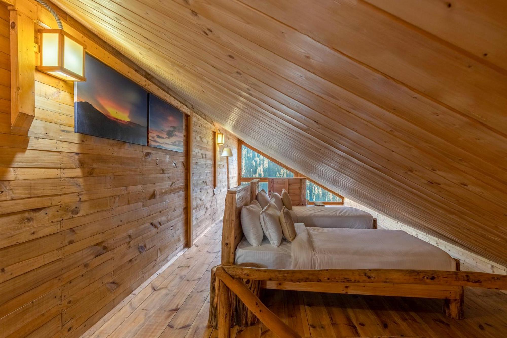 Elivaas 4 Bhk With Garden & Sauna - Skylounge Shimla