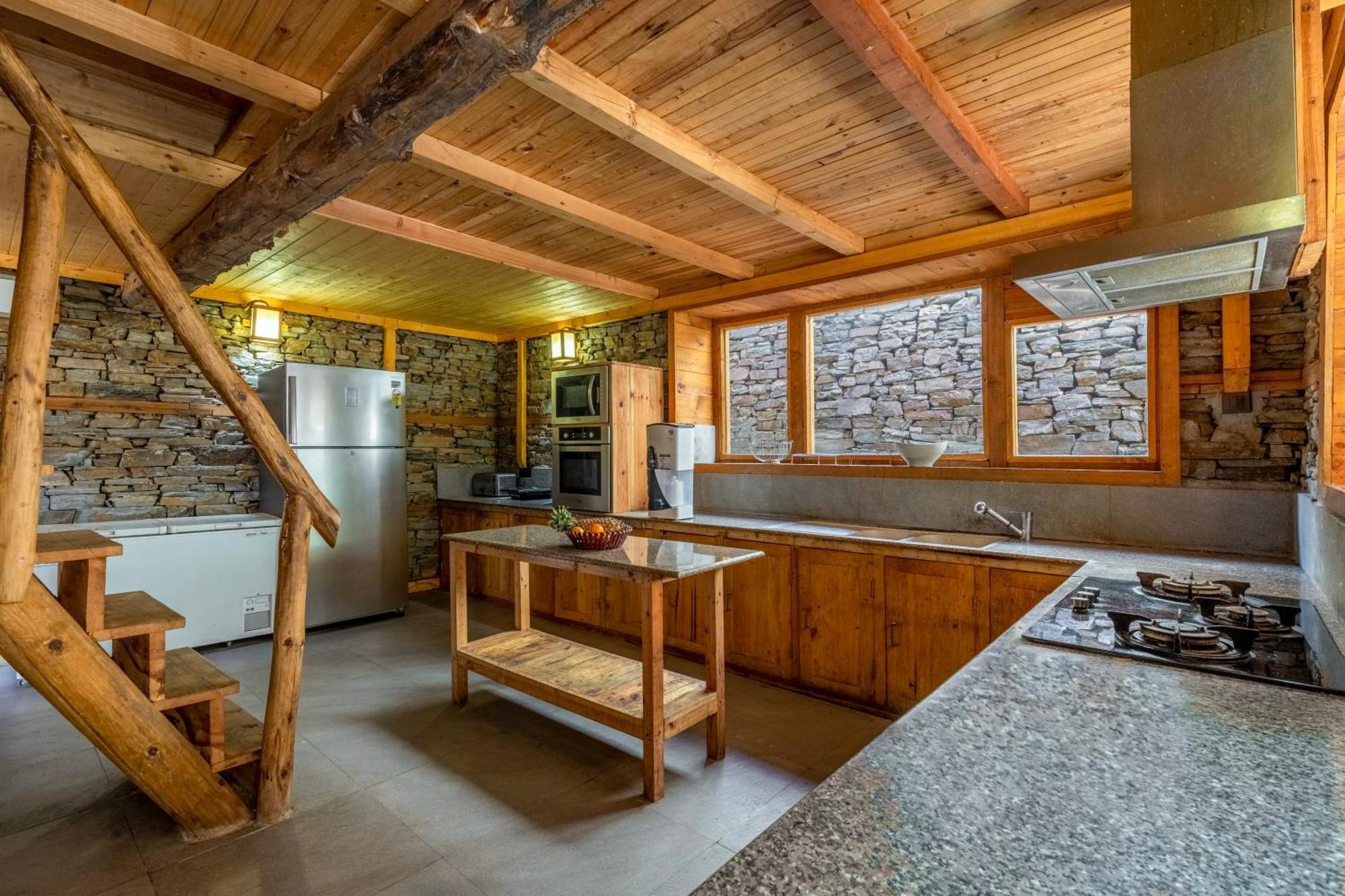 Elivaas 4 Bhk With Garden & Sauna - Skylounge * Shimla
