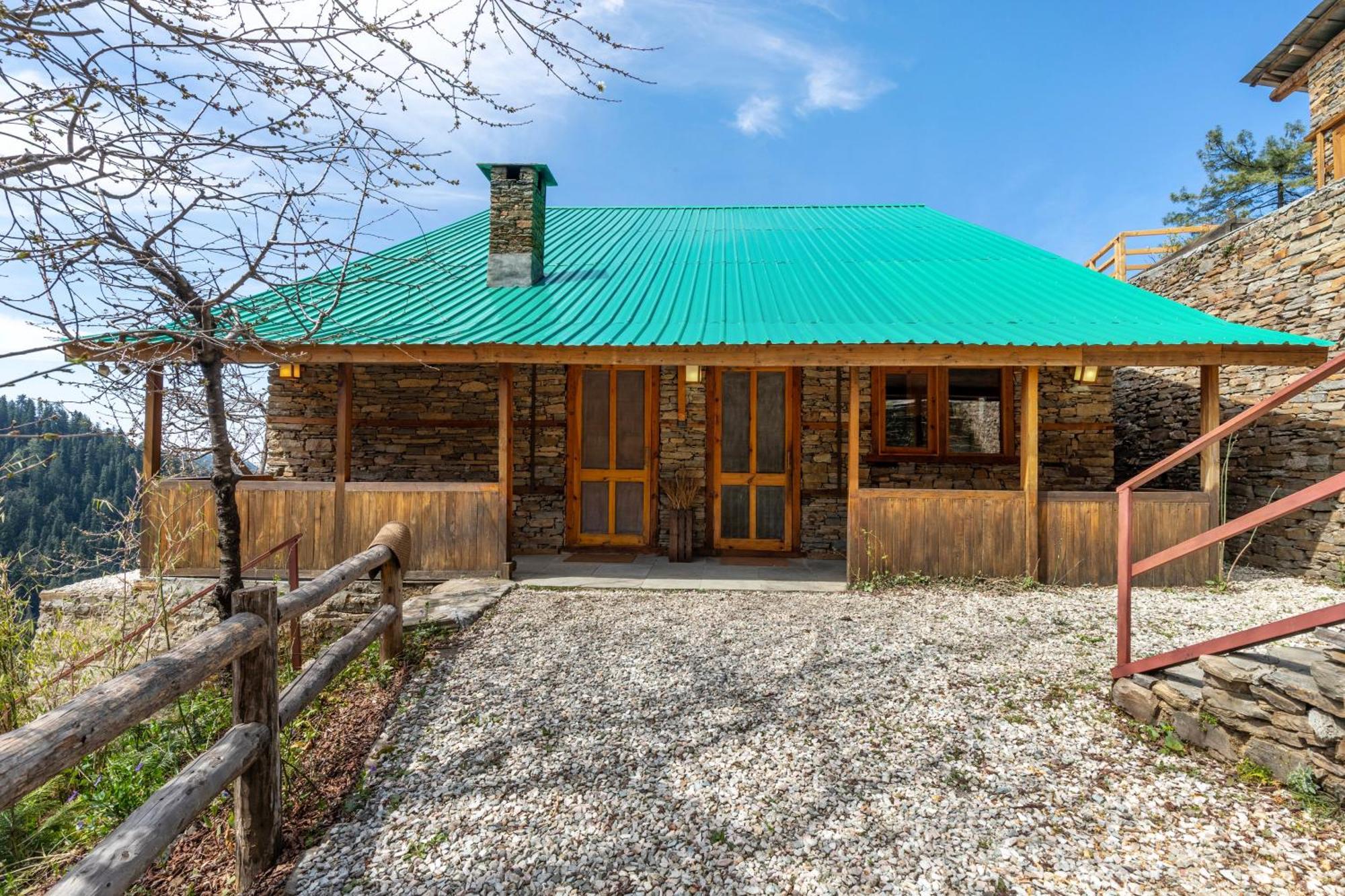 Elivaas 4 Bhk With Garden & Sauna - Skylounge Shimla