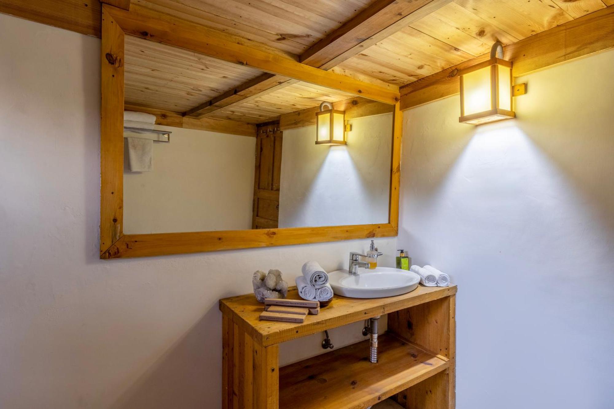 Elivaas 4 Bhk With Garden & Sauna - Skylounge Villa Shimla
