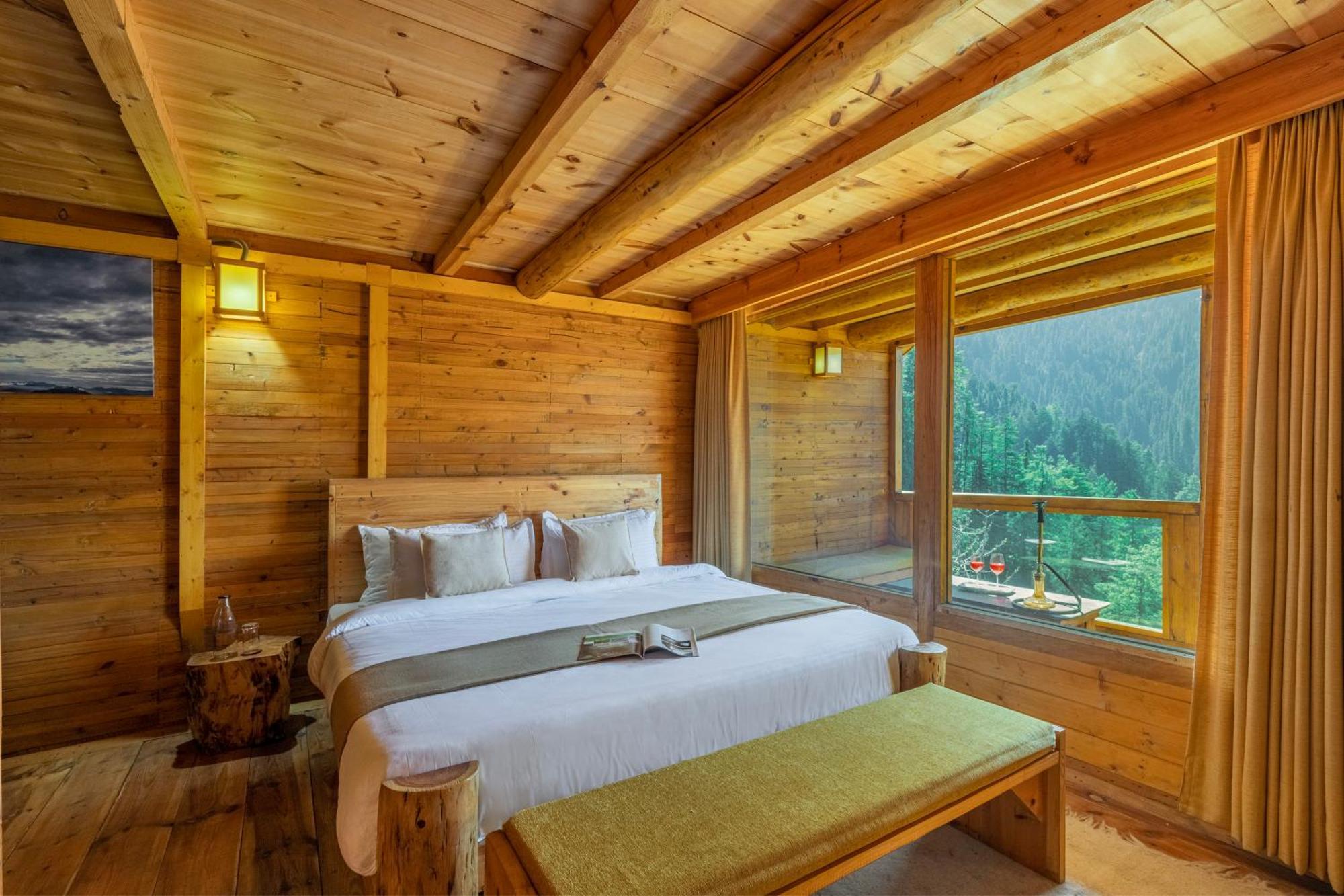 Elivaas 4 Bhk With Garden & Sauna - Skylounge *