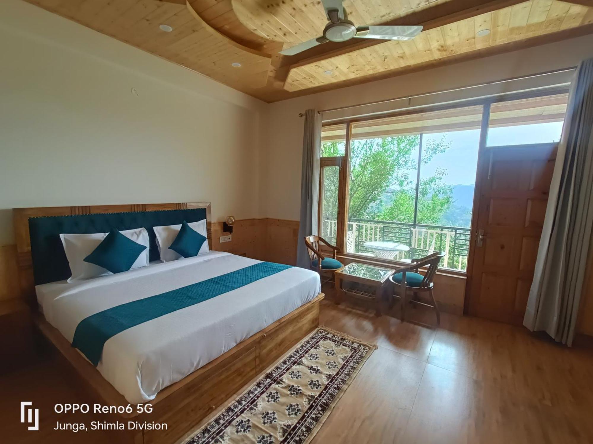 Homestay Aurohill Chail