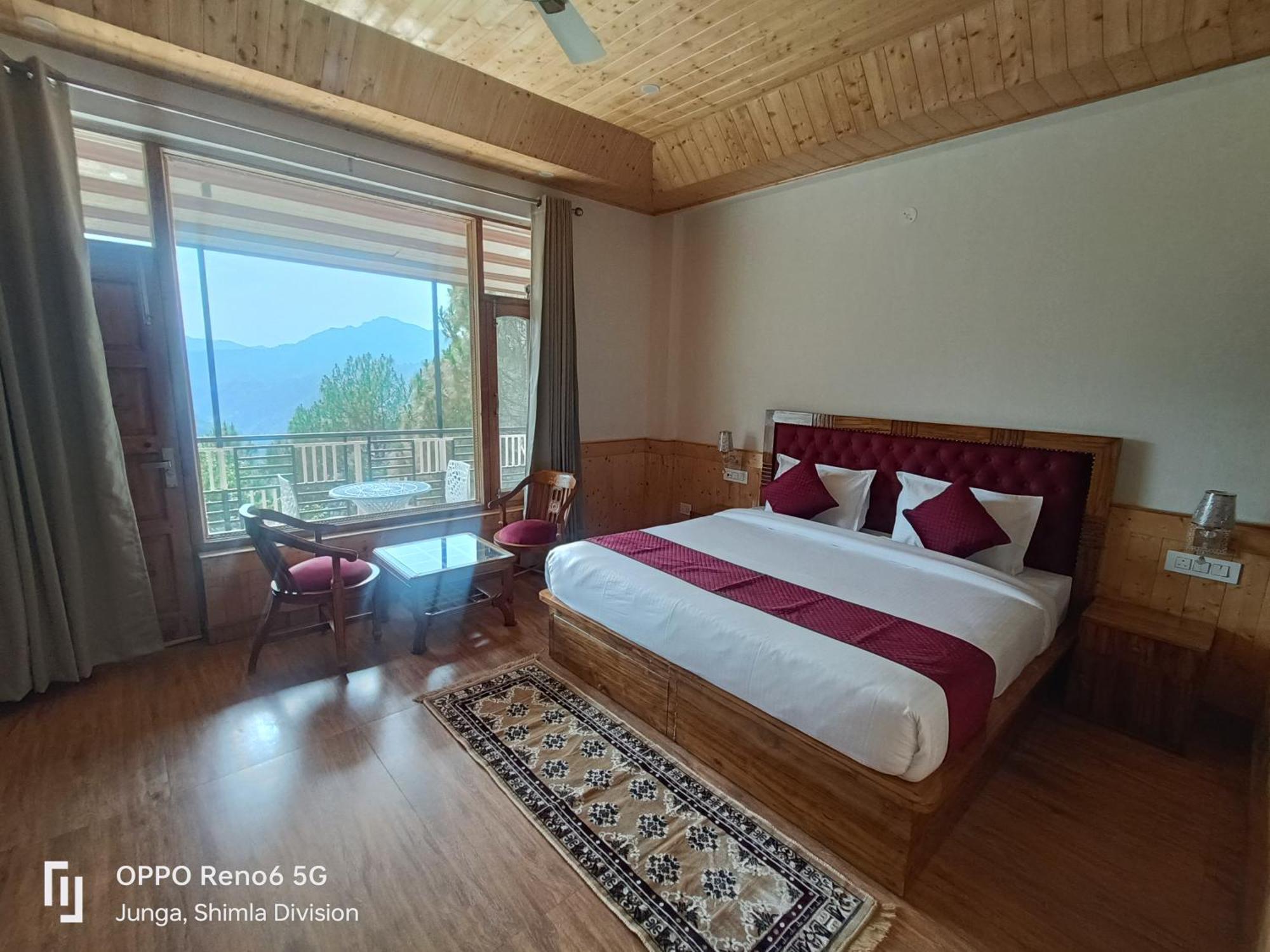 Homestay Aurohill Chail