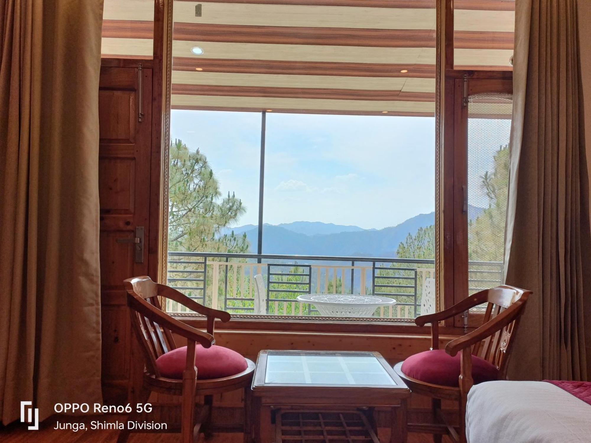 Homestay Aurohill Chail