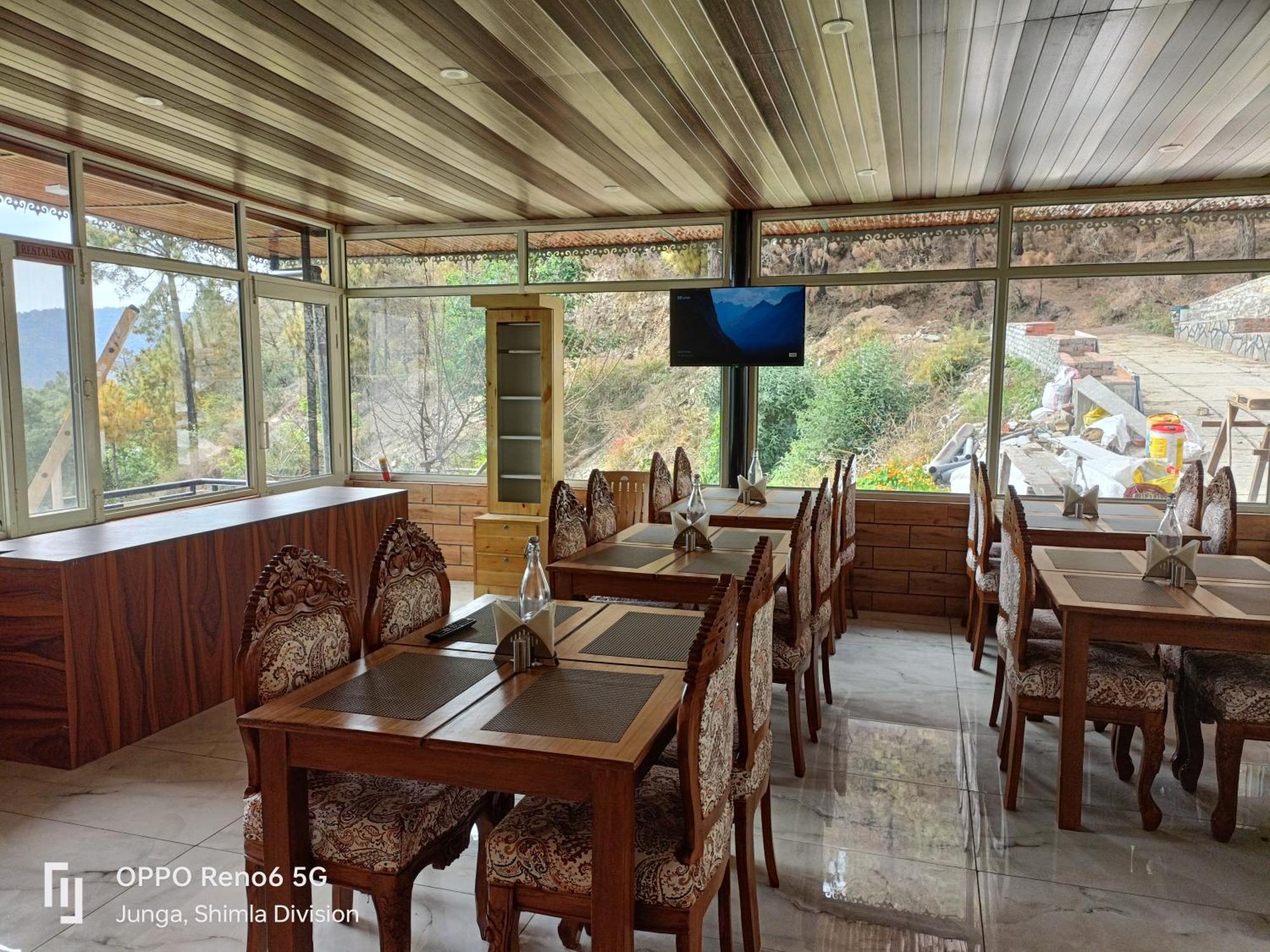 Homestay Aurohill Chail