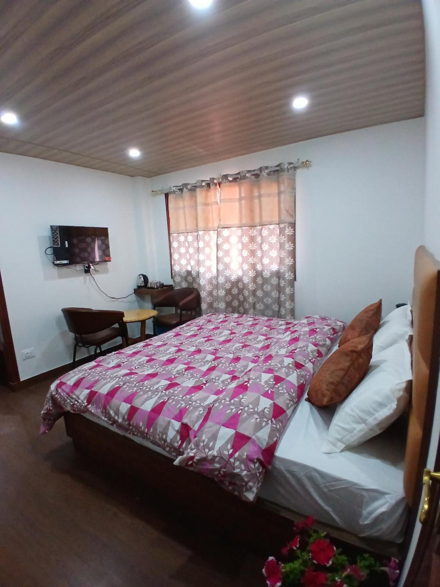 Homestay Bhumi Retreat *