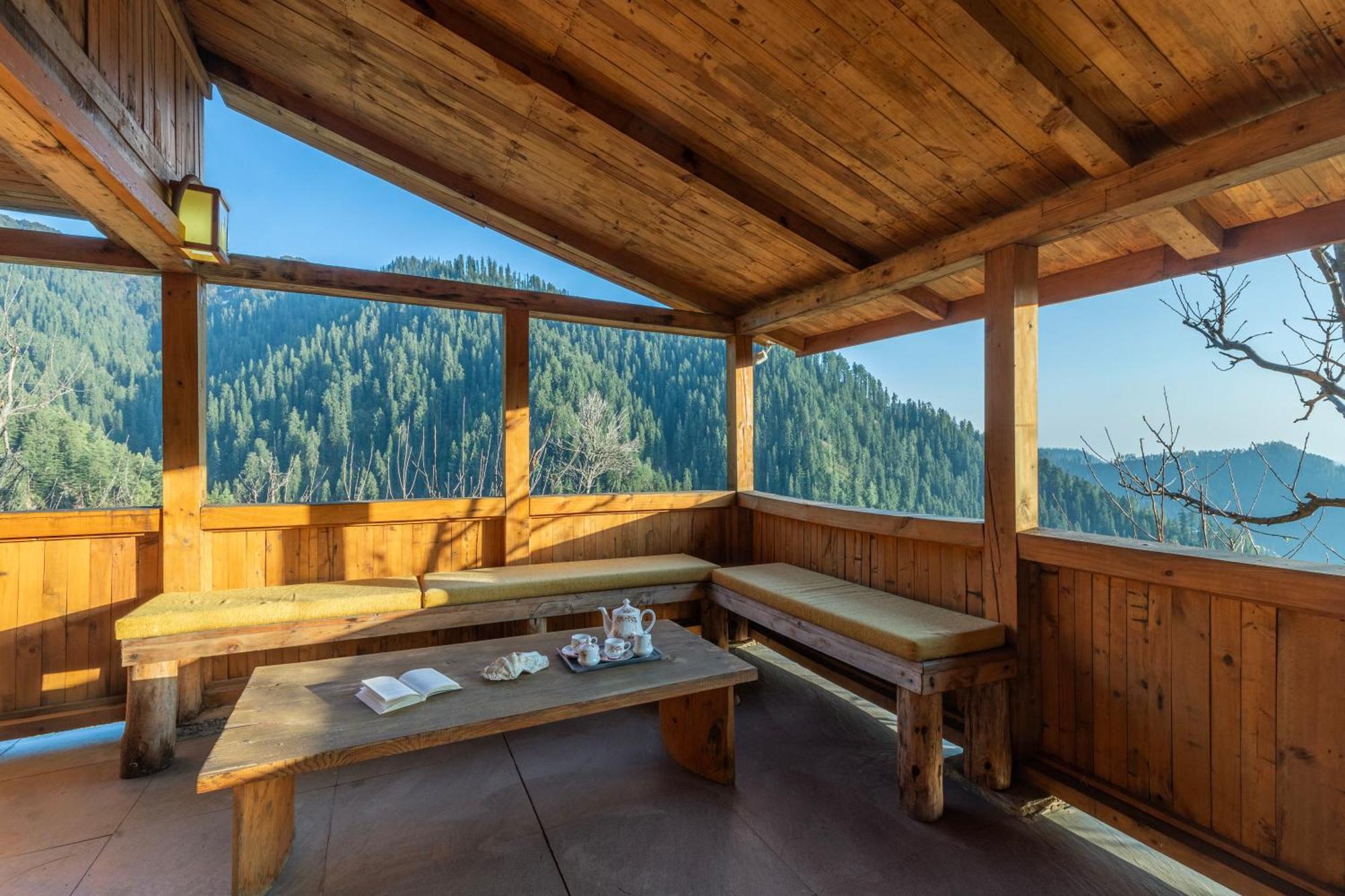 Elivaas 1 Bhk Premium With Sauna - Everly Shimla