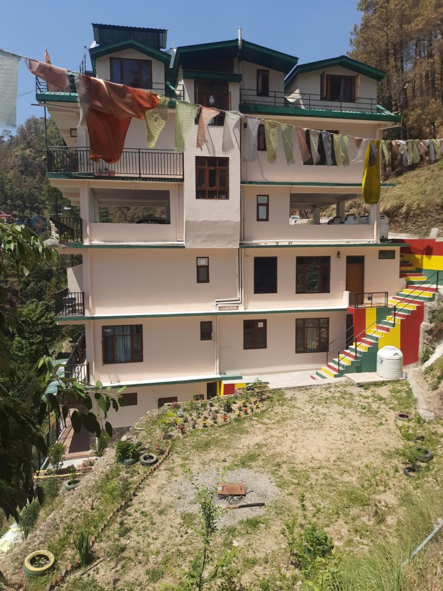 Apartment Aagaman Woods *