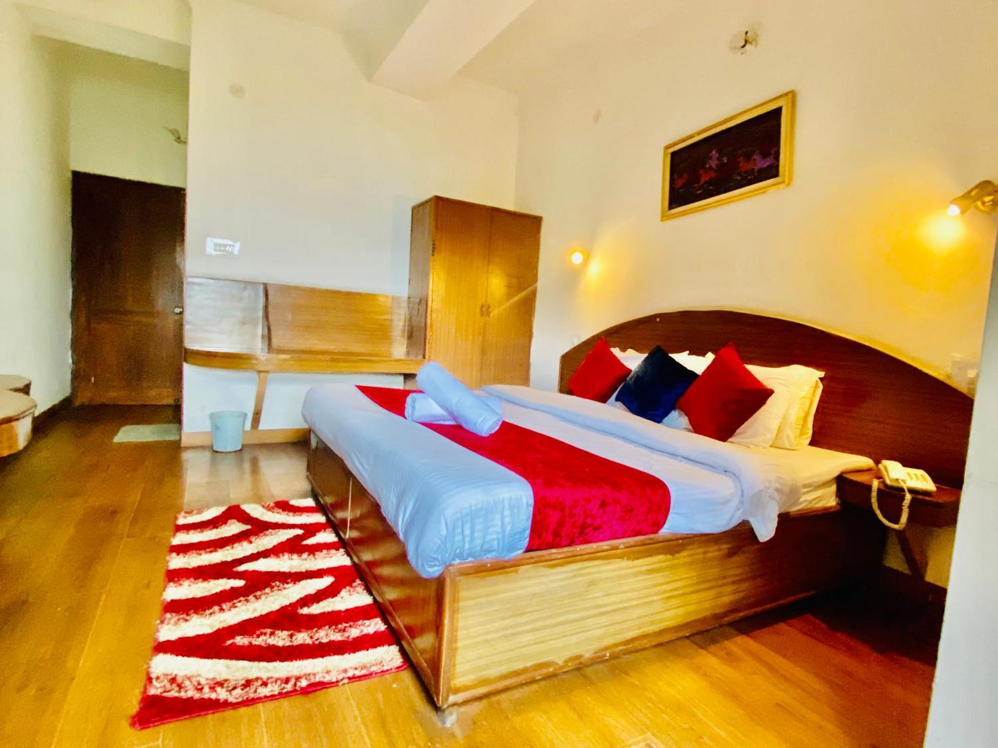 Staynest Tara At Chandigarh Highway Hotel 3*