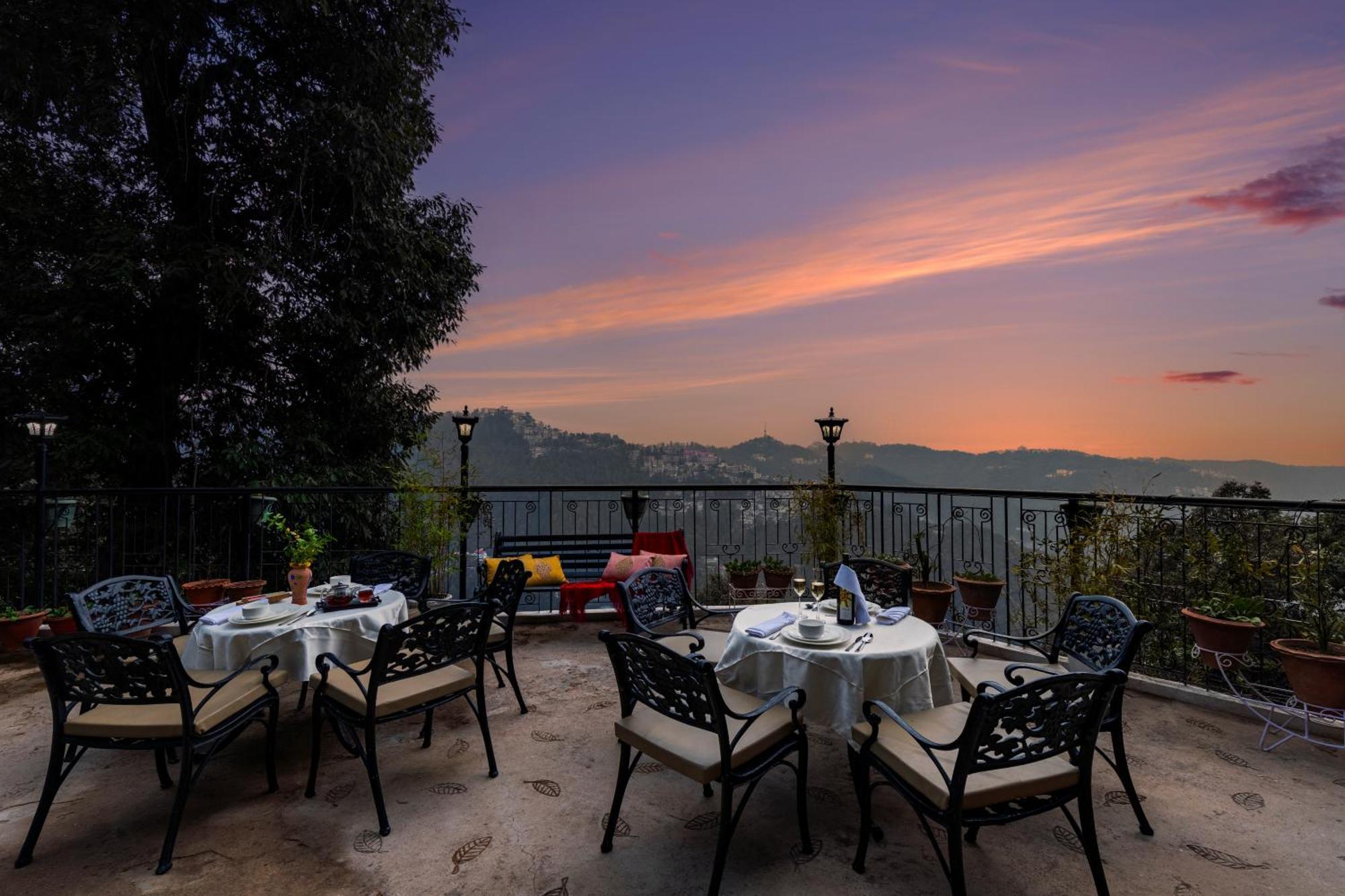 Alaya 5 Bhk With Hill View - Meridian Oak Villa *