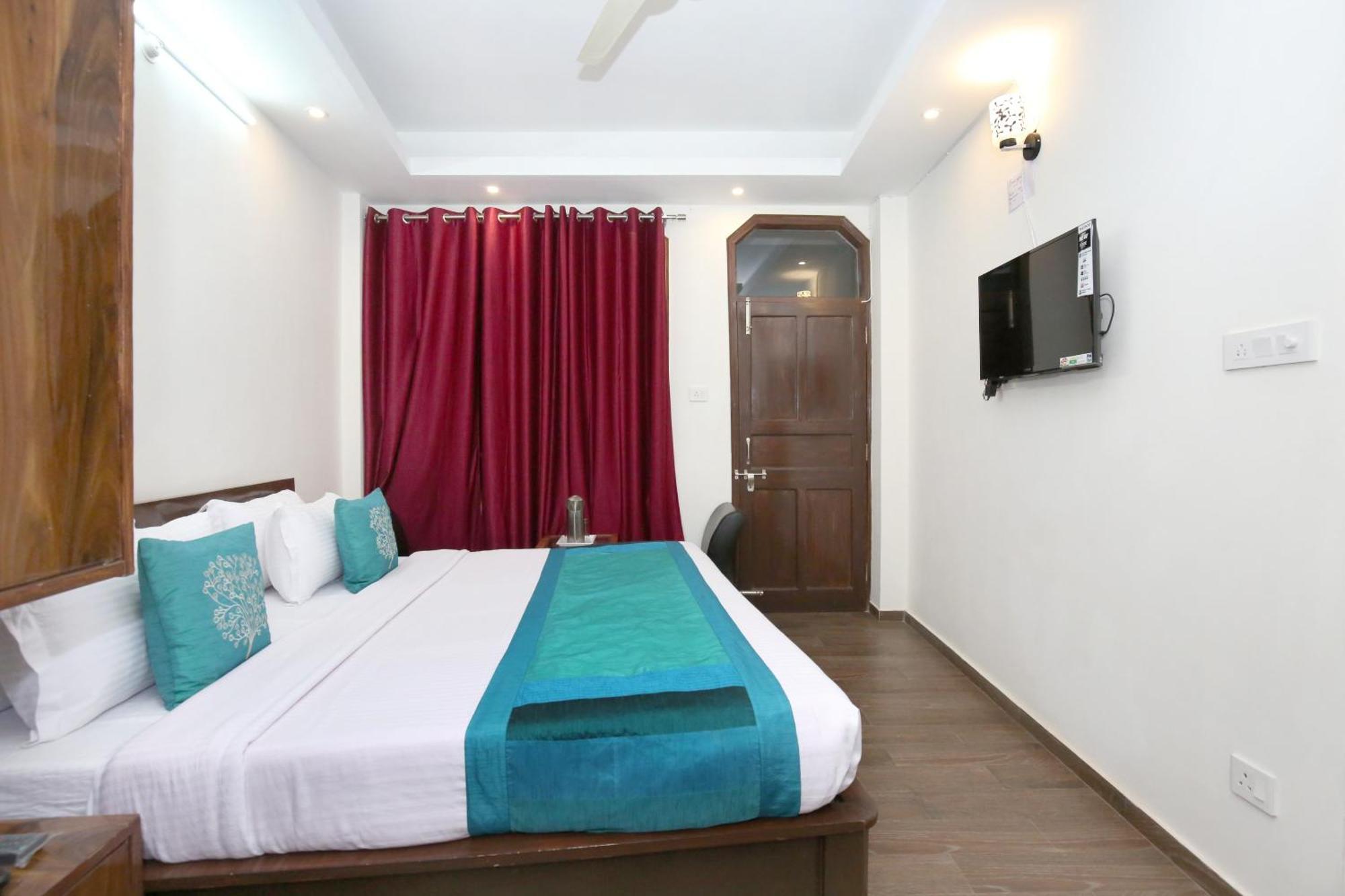 Oyo Sai Hotel