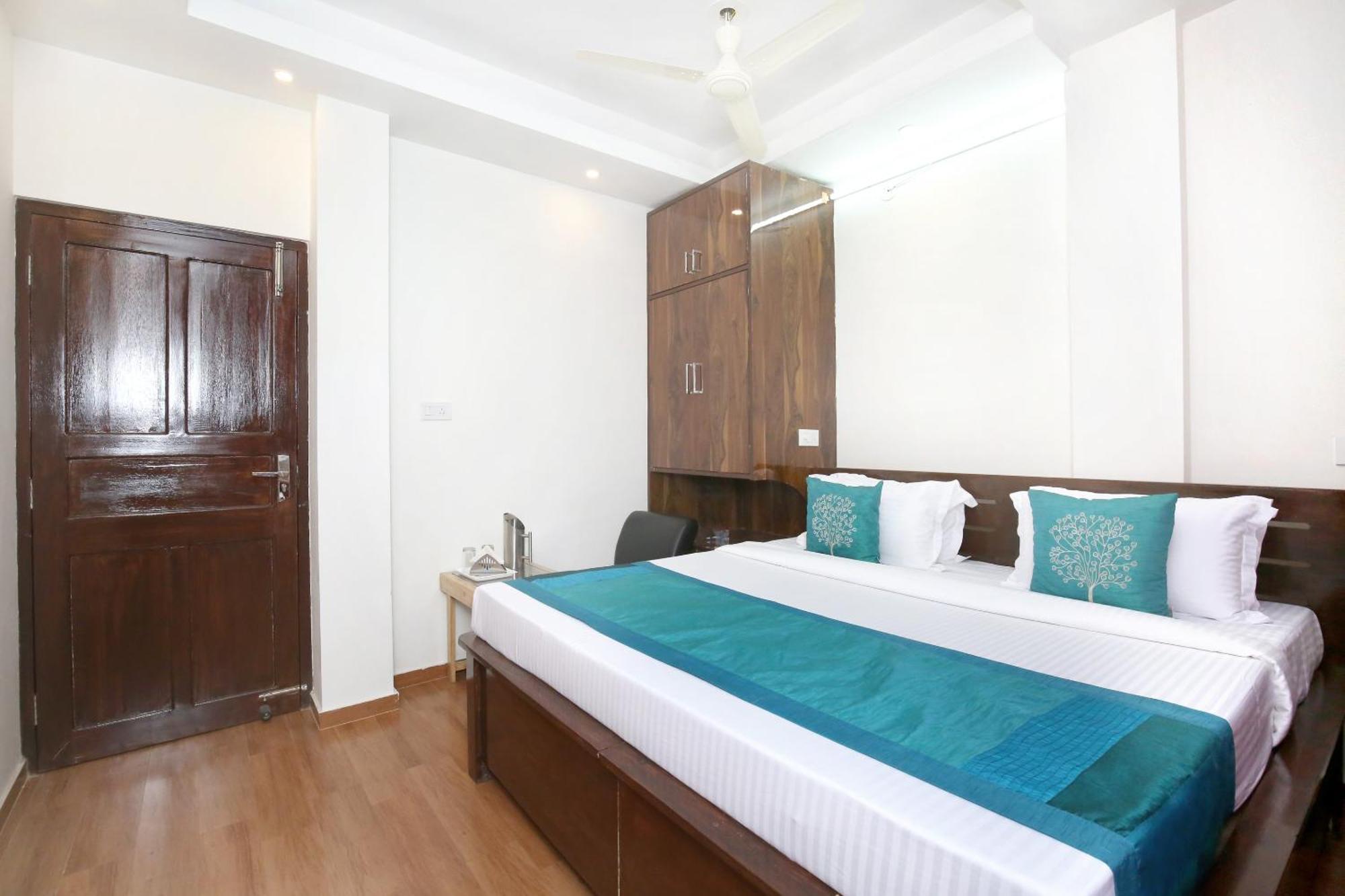 Oyo Sai Hotel 3*
