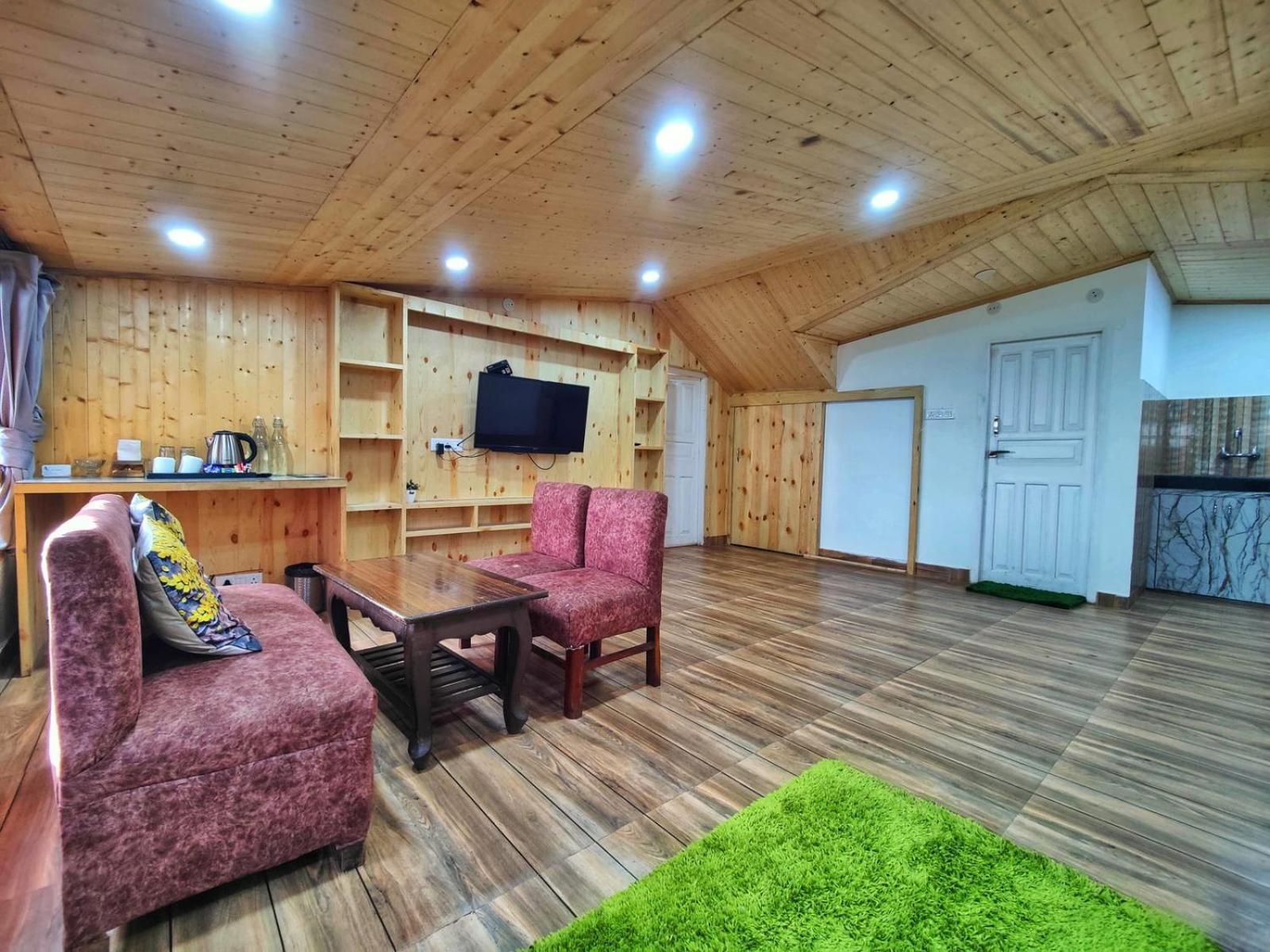 Jakhu Vibes Bed & Breakfast 3*