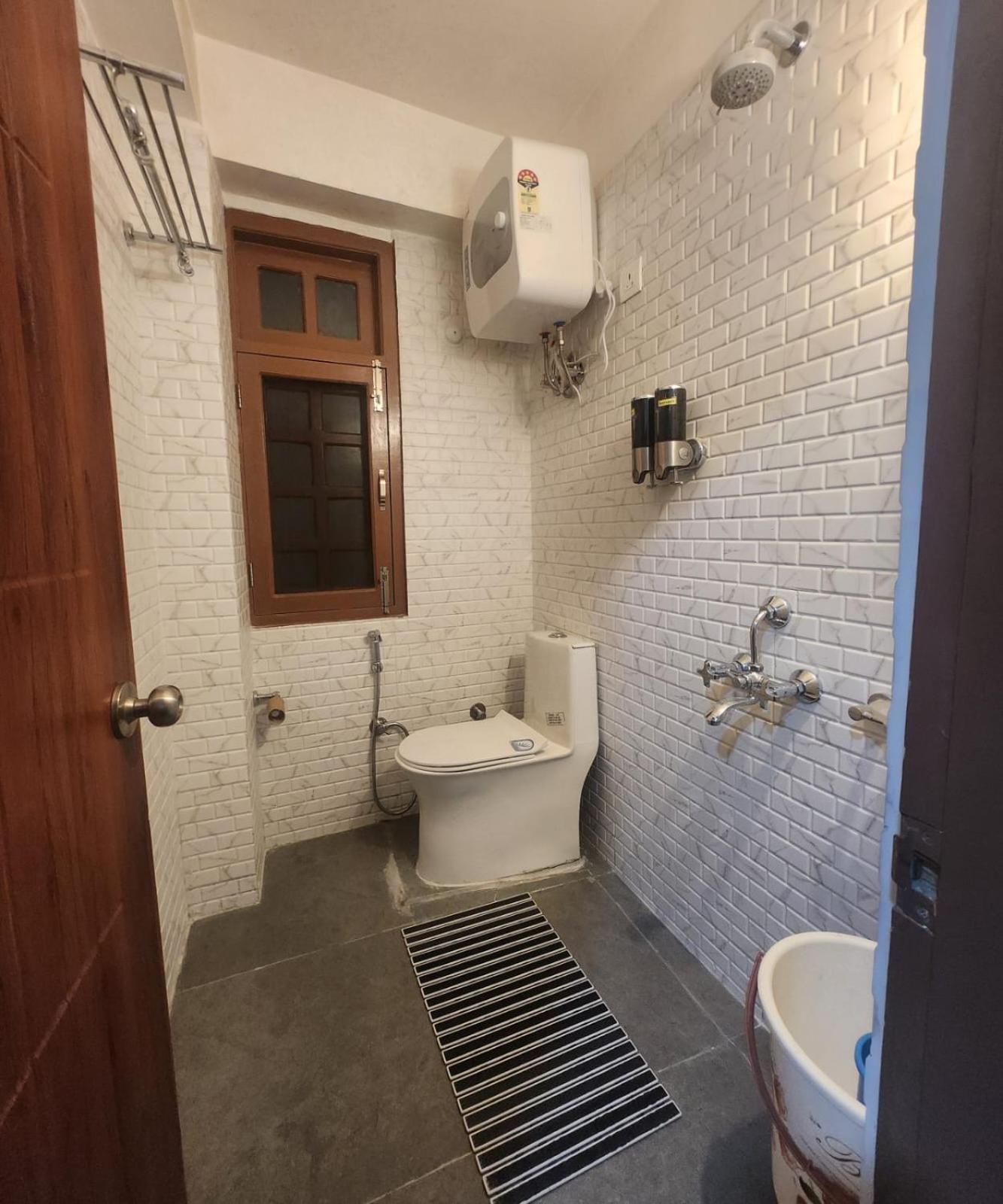 Aammk Homes * Shimla