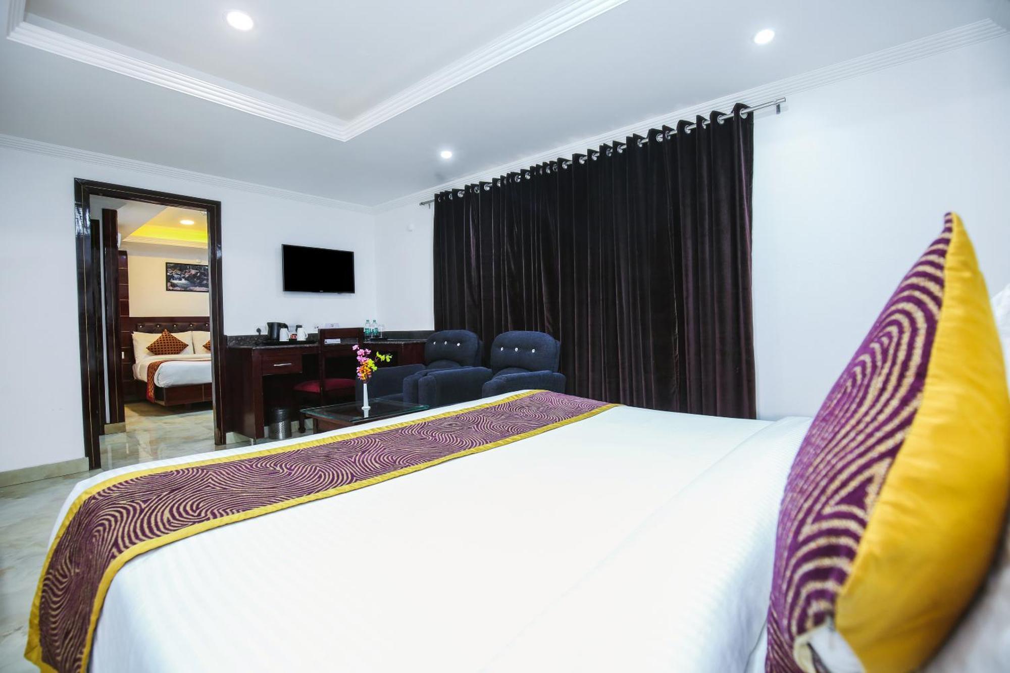 White Grand Shimla-near Isbt Bus Stand-a Centrally Heated 4*