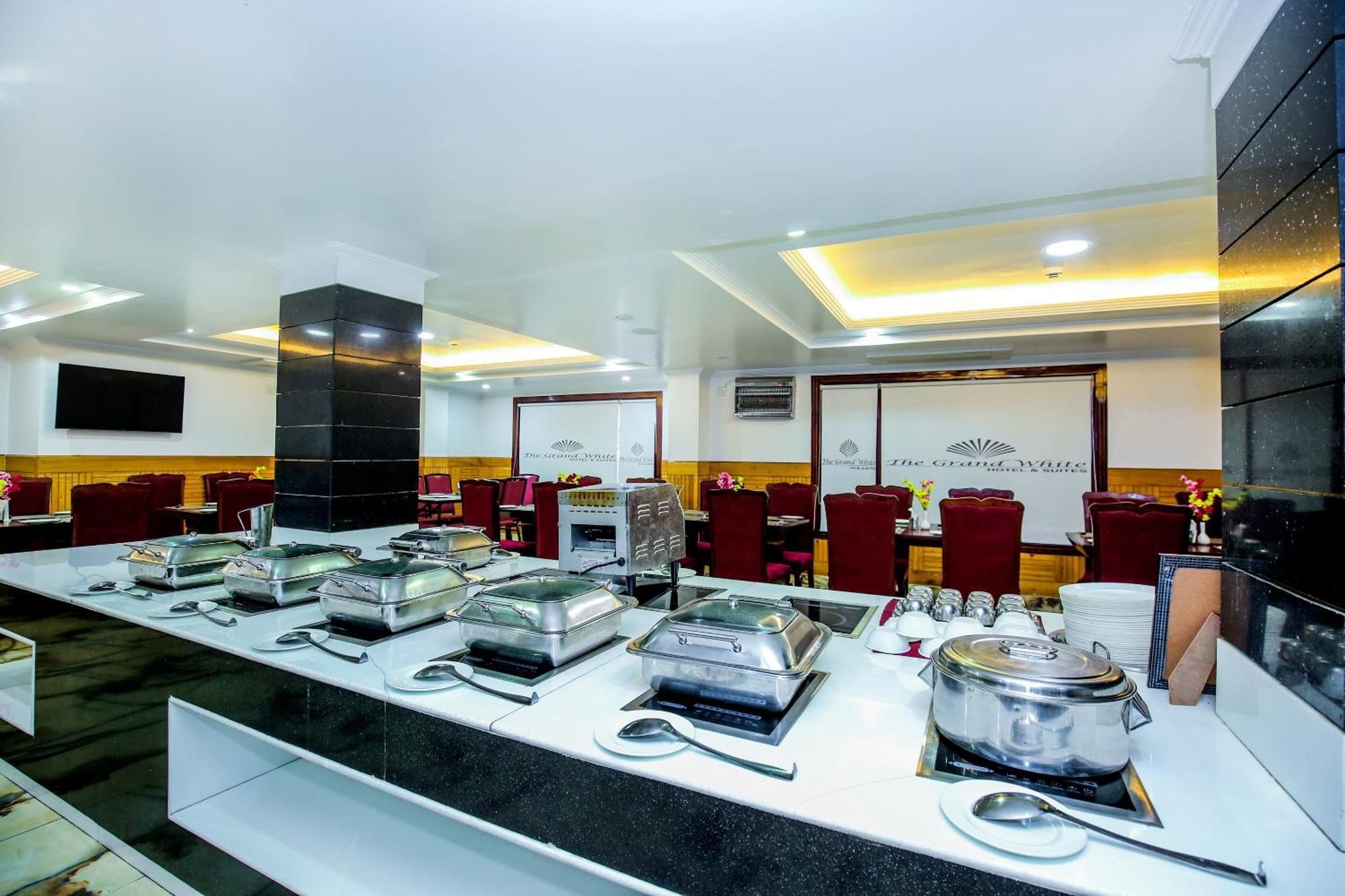 White Grand Shimla-near Isbt Bus Stand-a Centrally Heated 4*