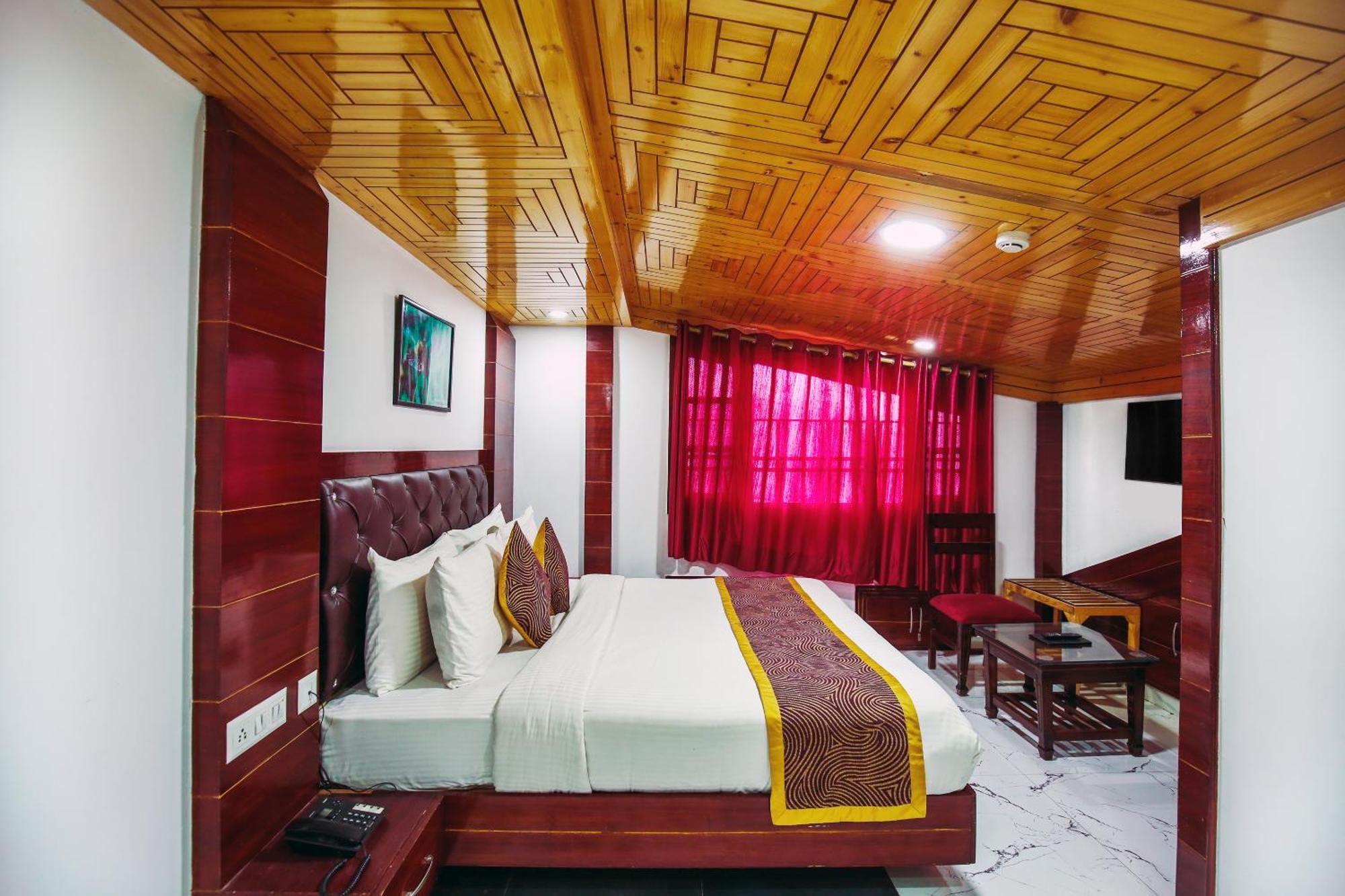 White Grand Shimla-near Isbt Bus Stand-a Centrally Heated