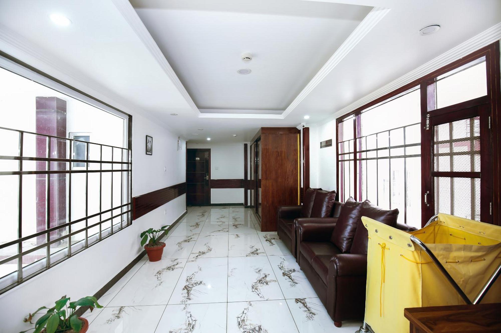 White Grand Shimla-near Isbt Bus Stand-a Centrally Heated Hotel 4*