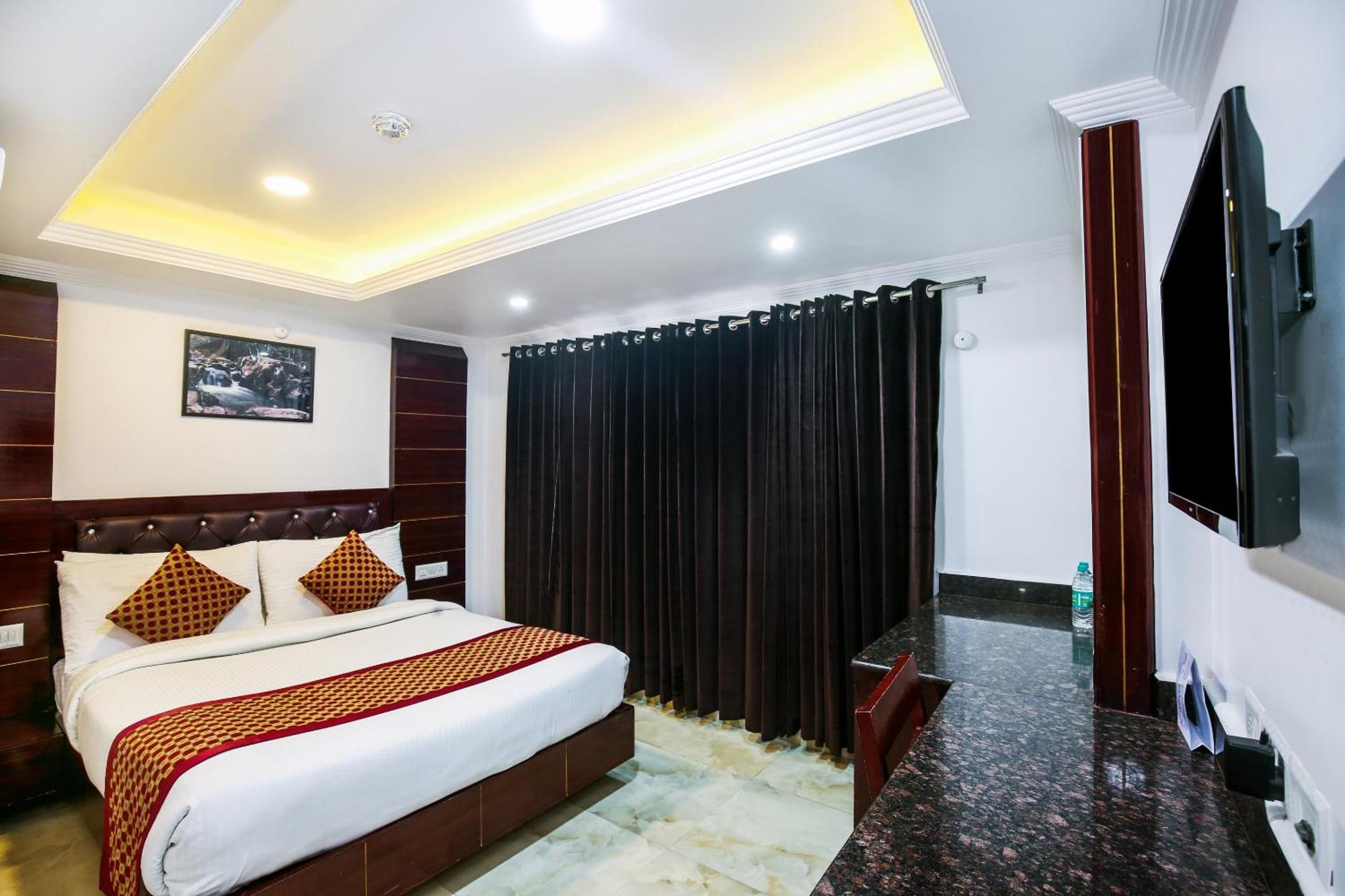 White Grand Shimla-near Isbt Bus Stand-a Centrally Heated Hotel