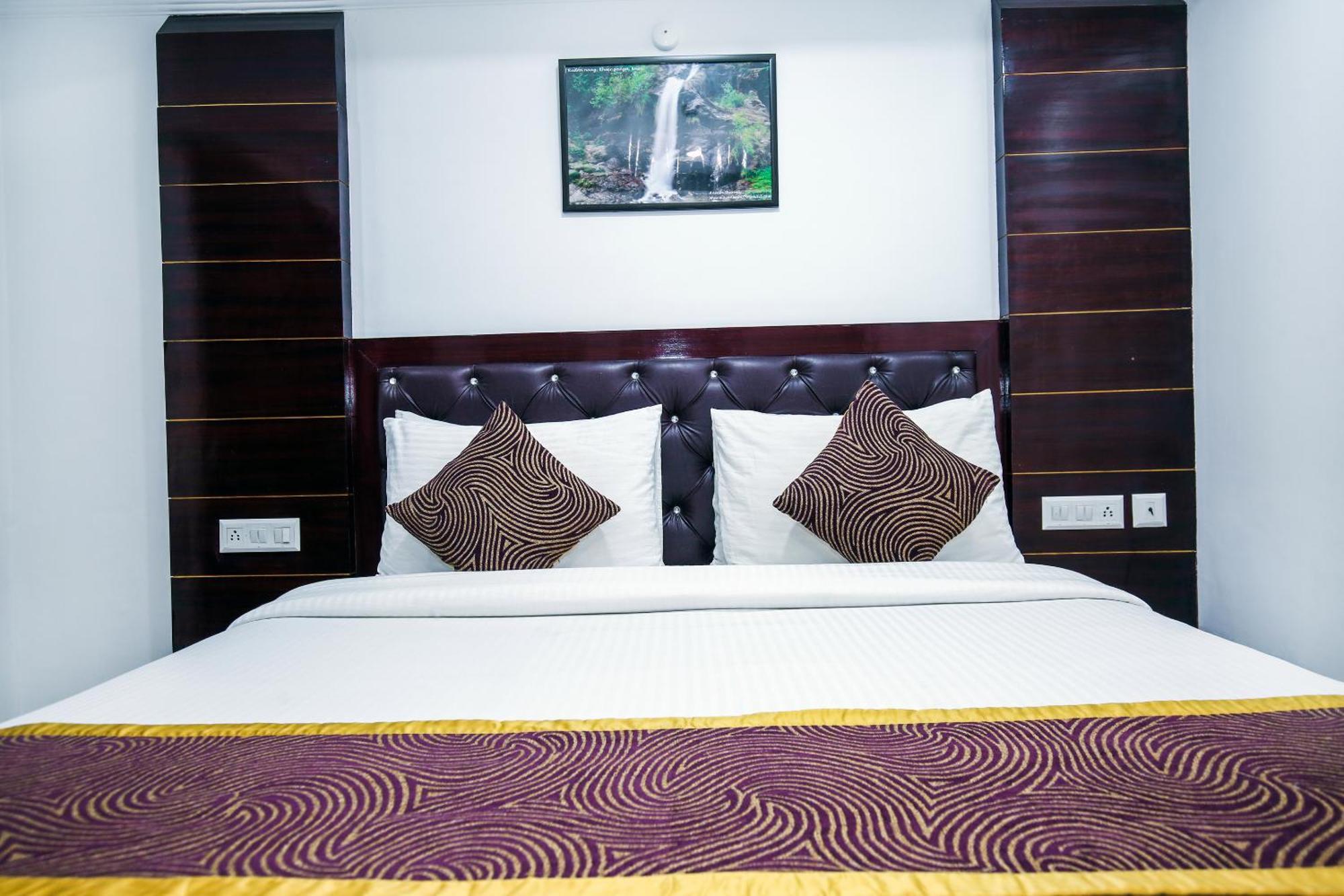Hotel White Grand Shimla-near Isbt Bus Stand-a Centrally Heated