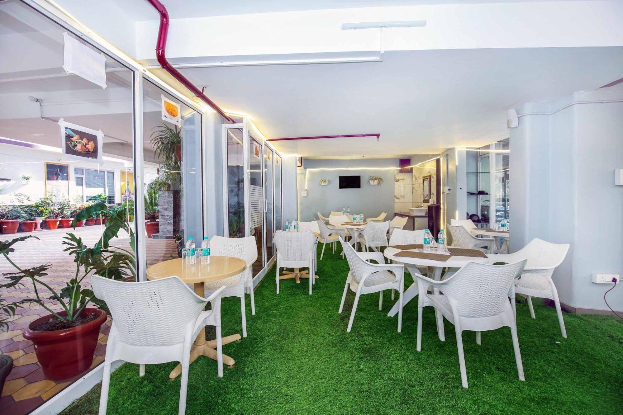 Hotel White Grand Shimla-near Isbt Bus Stand-a Centrally Heated 4*