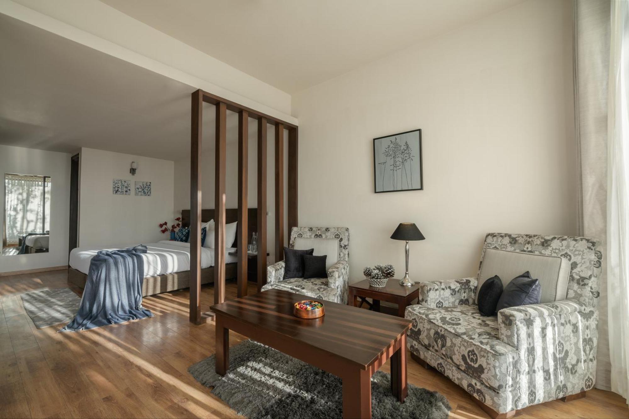 Woodsmoke Retreat Resort
