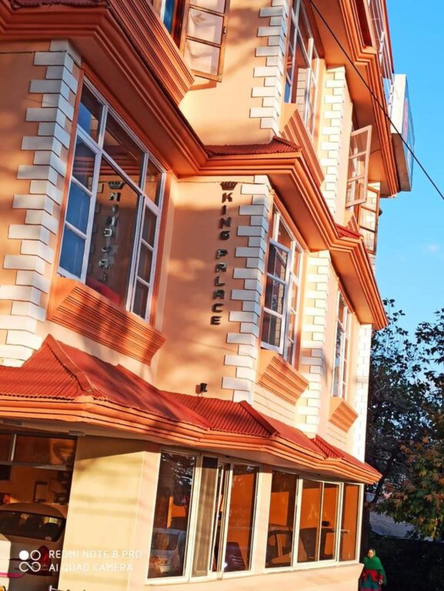 King Palace - Nature-valley-luxury-room - Prime Location With Parking Facilities Shimla