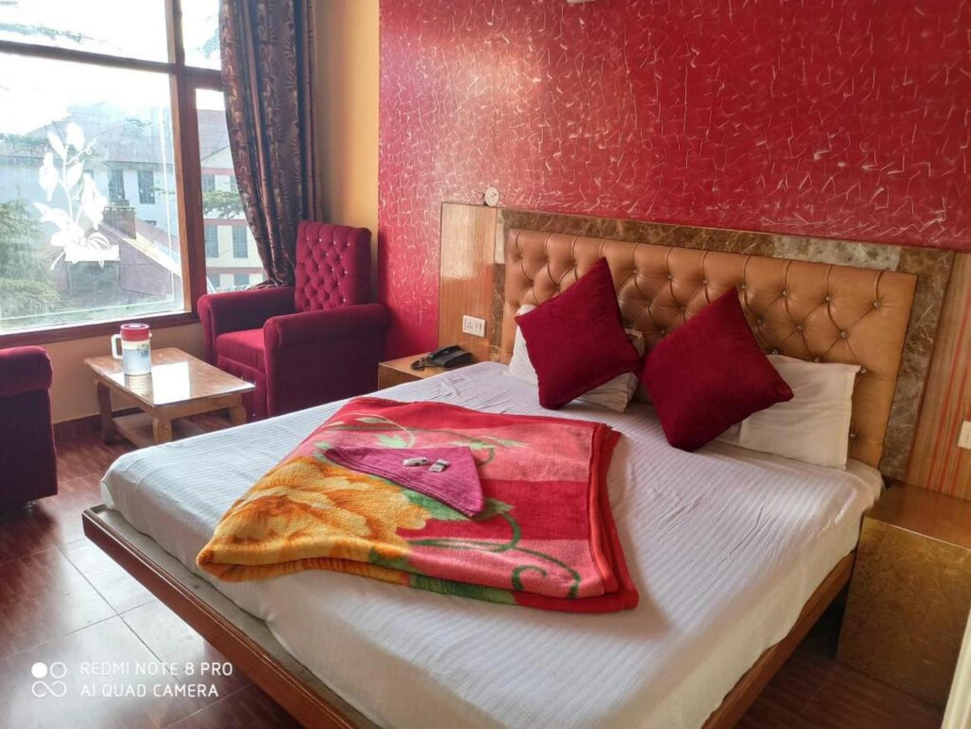 King Palace - Nature-valley-luxury-room - Prime Location With Parking Facilities Shimla