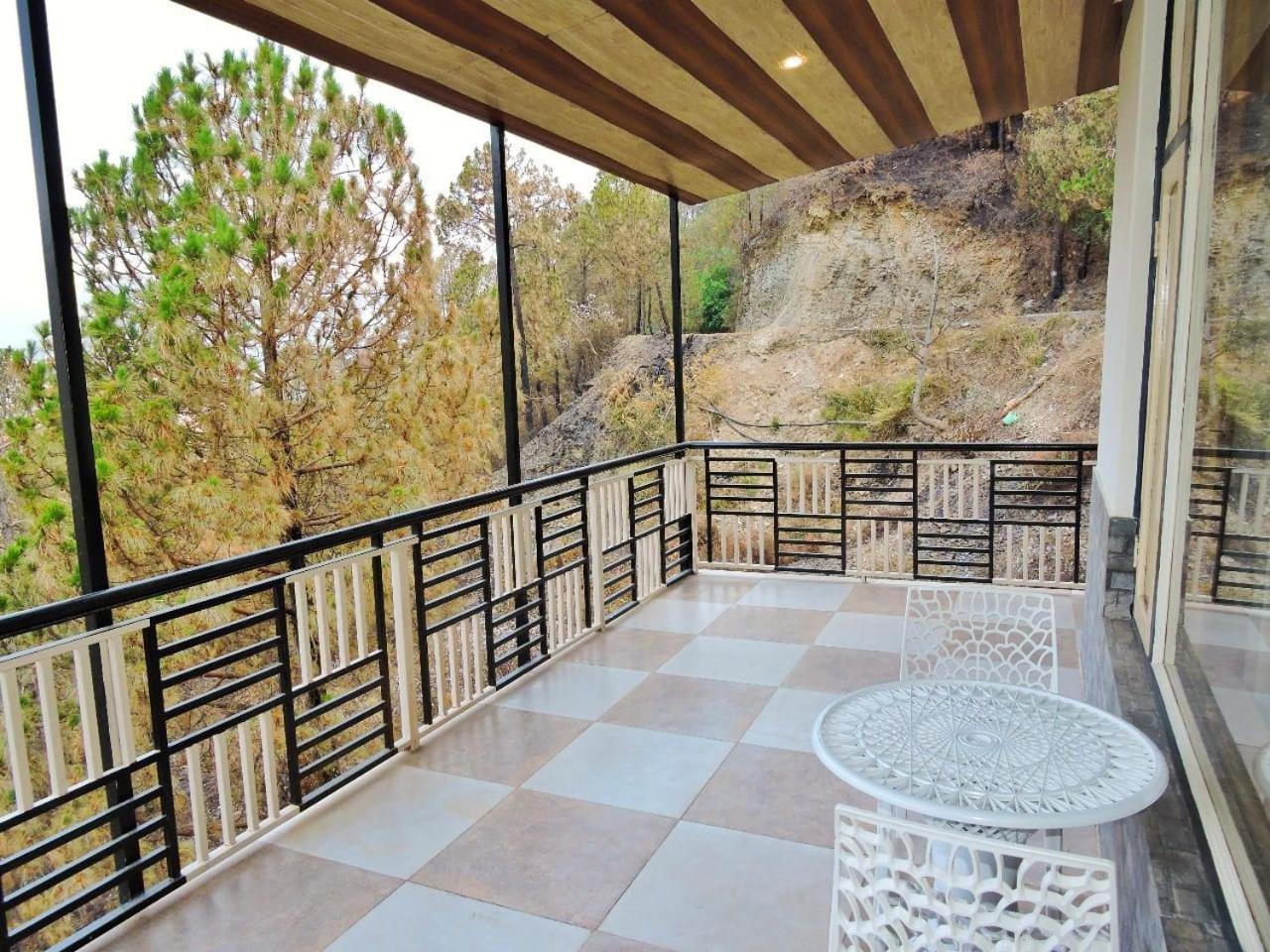 Aurohill Chail Homestay Shimla