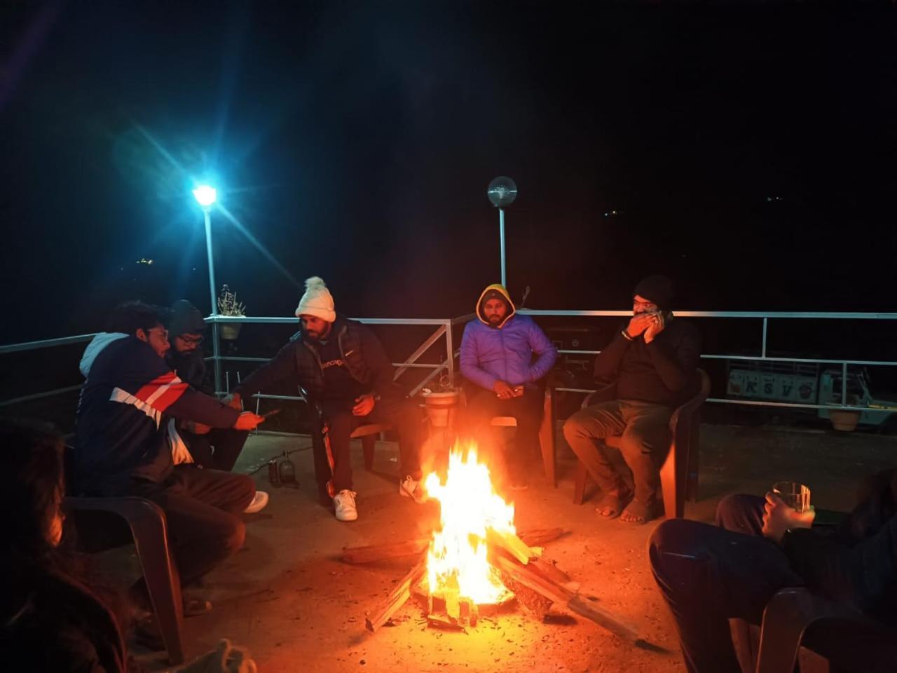 Gulmarg Height Homestay, Kufri-hp *