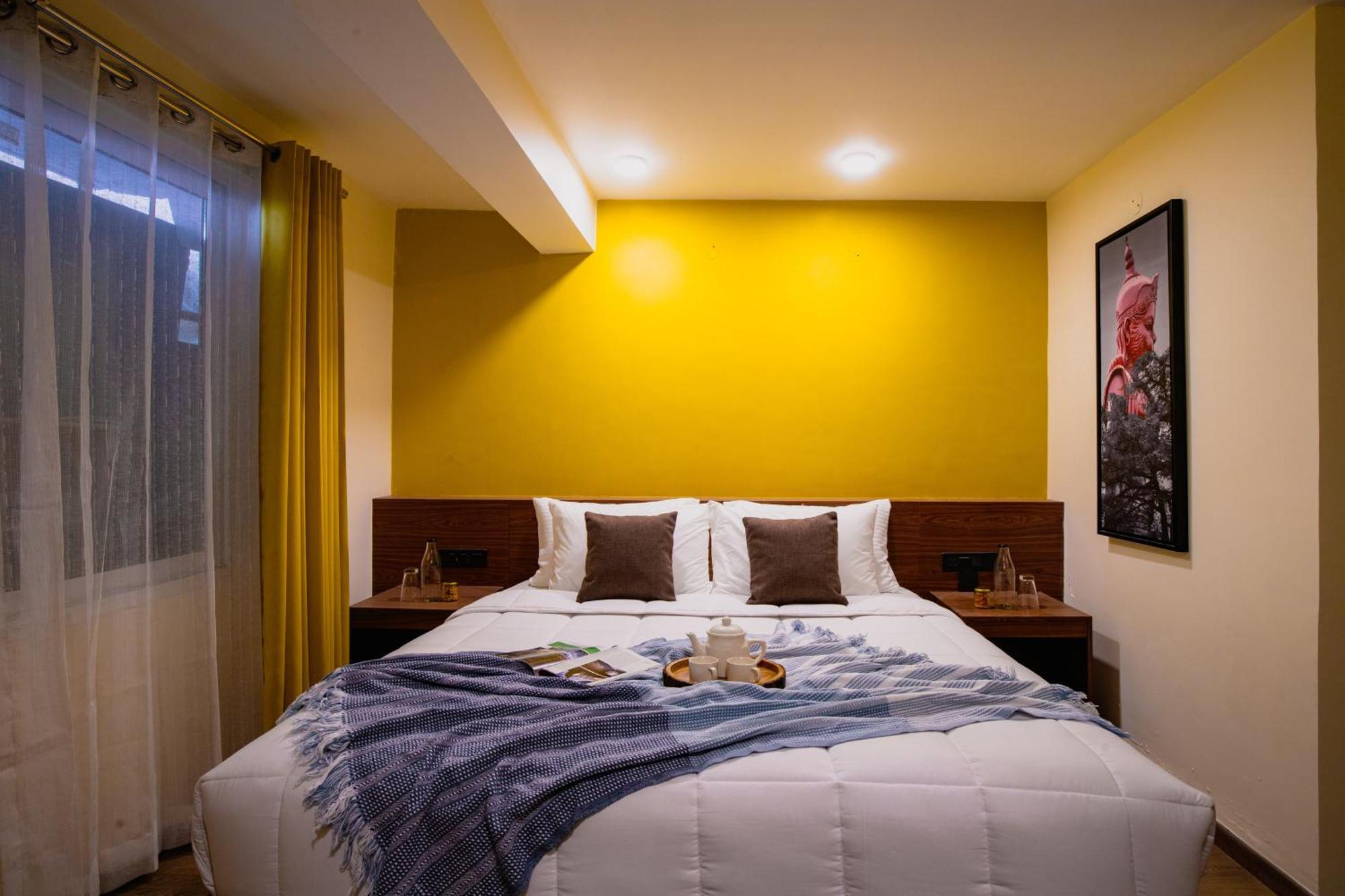 Alaya 1 Bhk With Balcony & Breathtaking View - Baljees Melville Divine Apartment