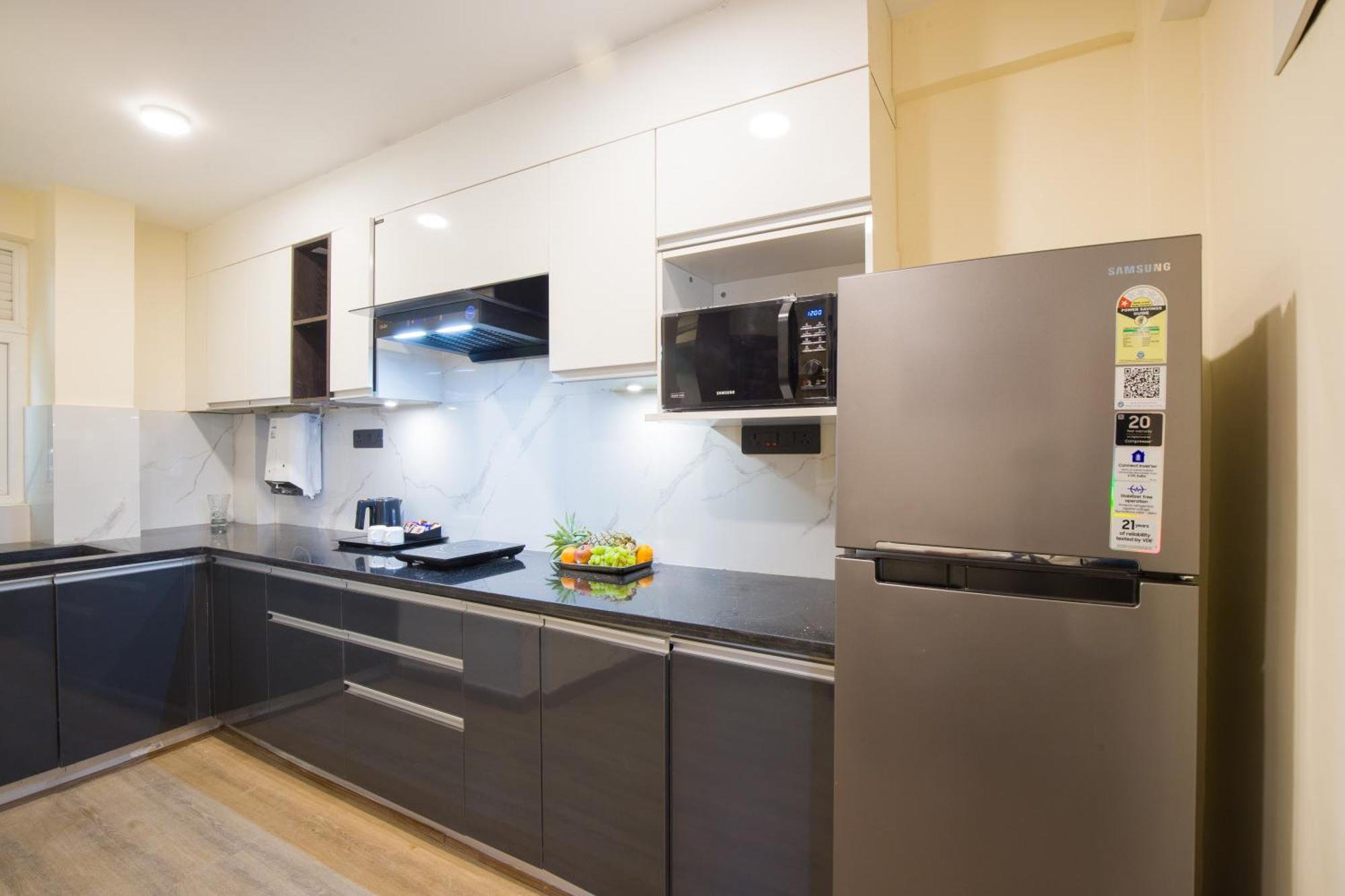 Alaya 1 Bhk With Balcony & Breathtaking View - Baljees Melville Divine Apartment Shimla