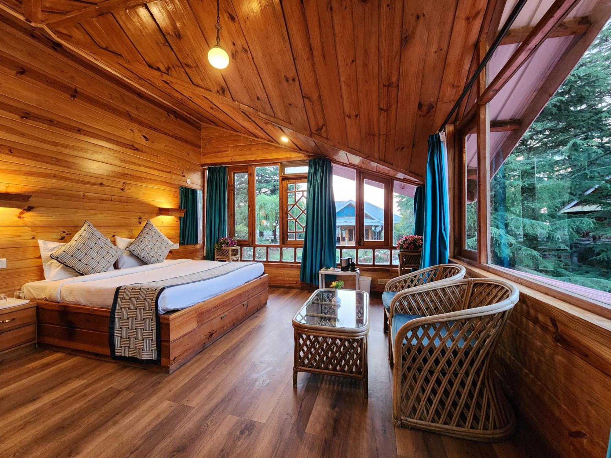 The Naldehra 4* Shimla