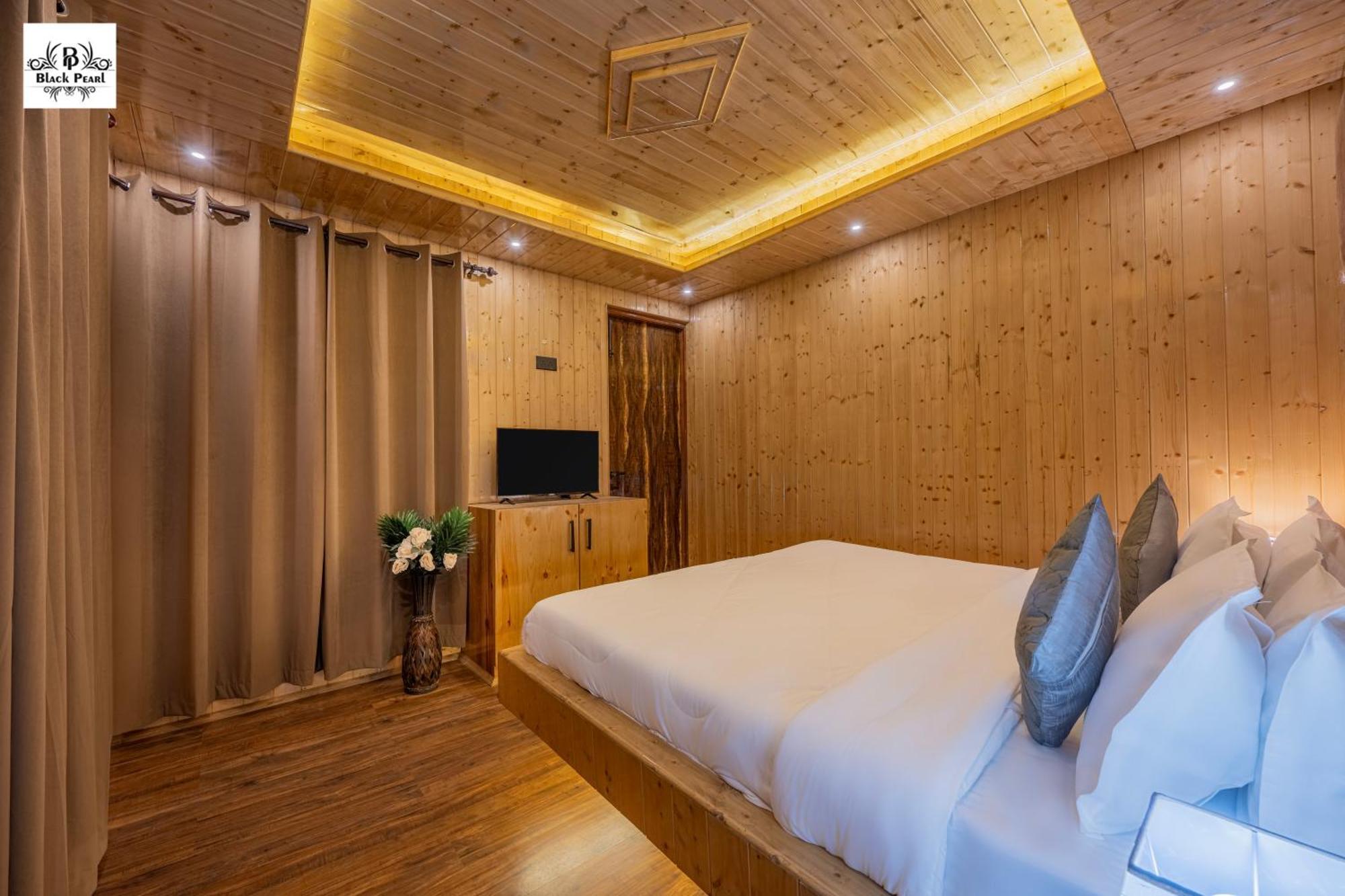 Blackpearl - Kufri Villa Shimla