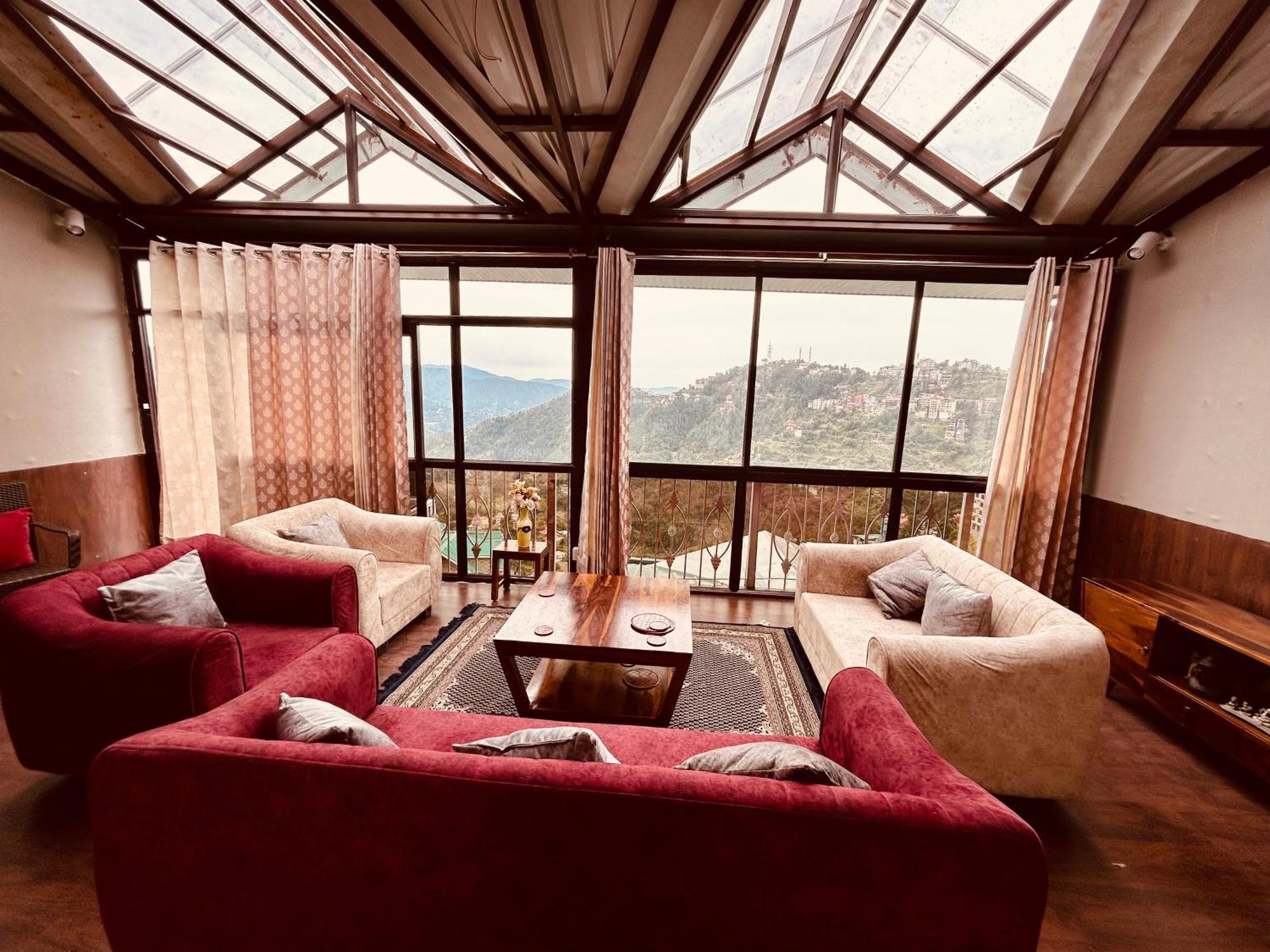 2 Bedrooms Duplex With Free Parking & Wifi Shimla