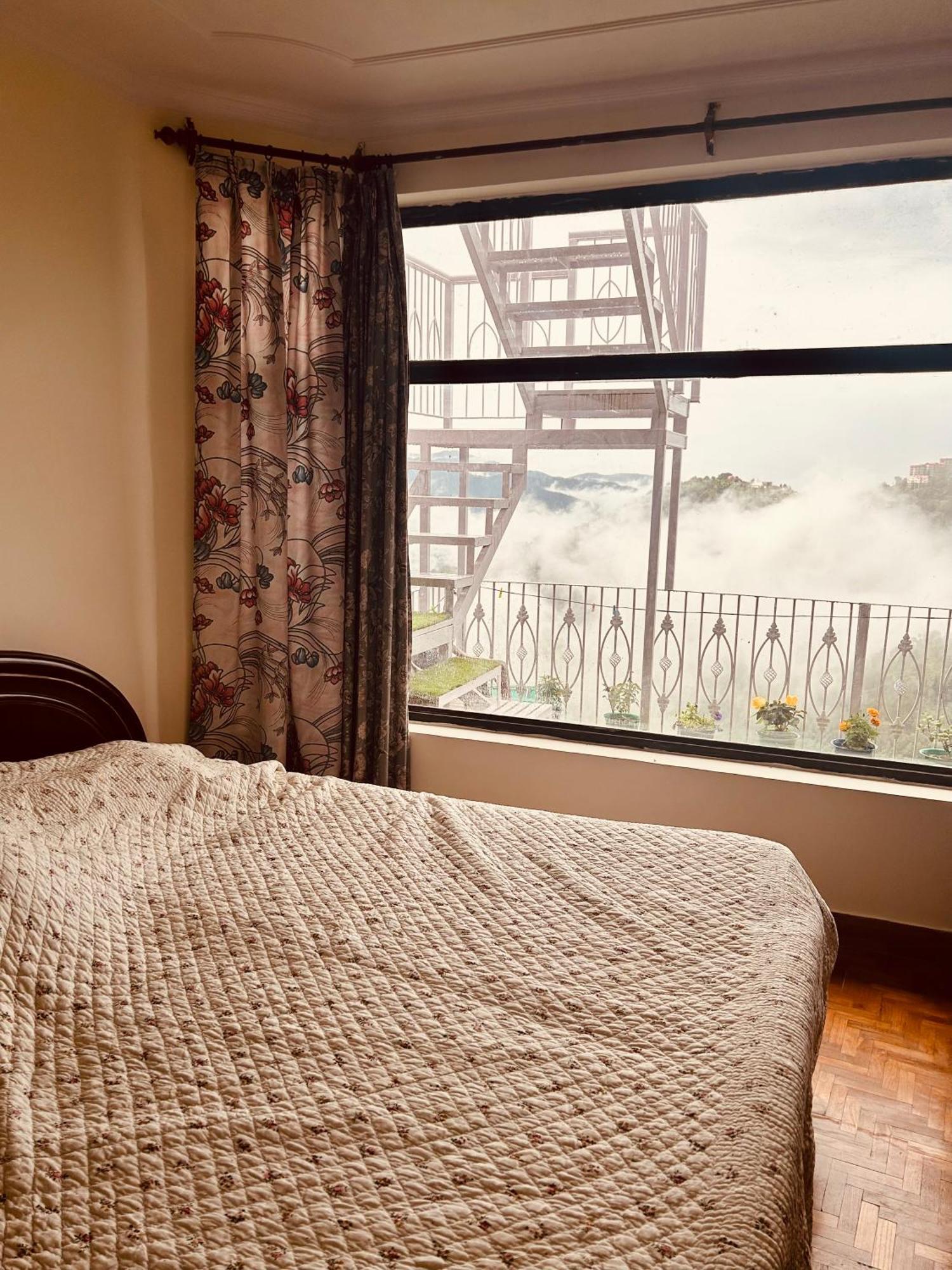 2 Bedrooms Duplex With Free Parking & Wifi