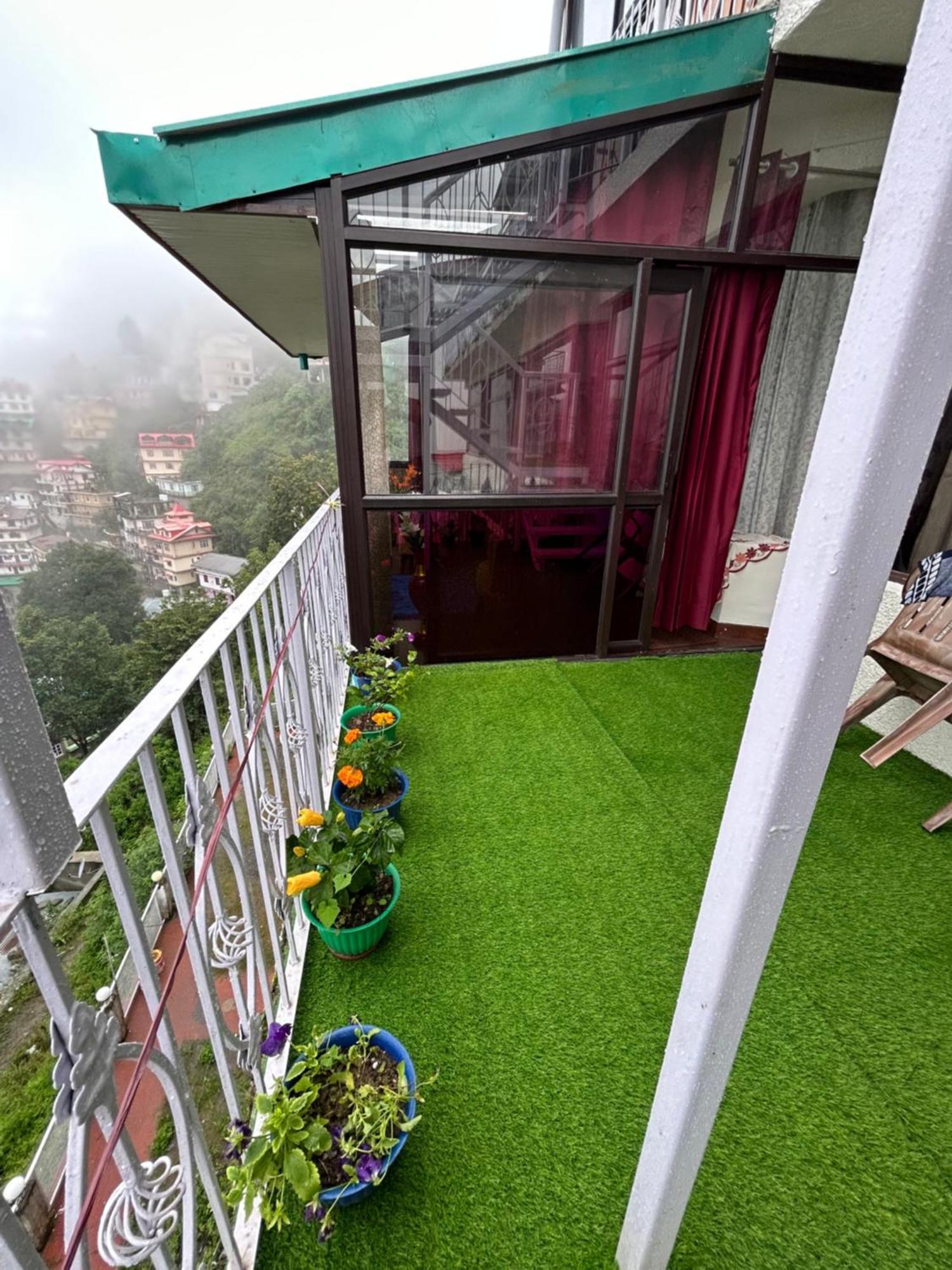2 Bedrooms Duplex With Free Parking & Wifi