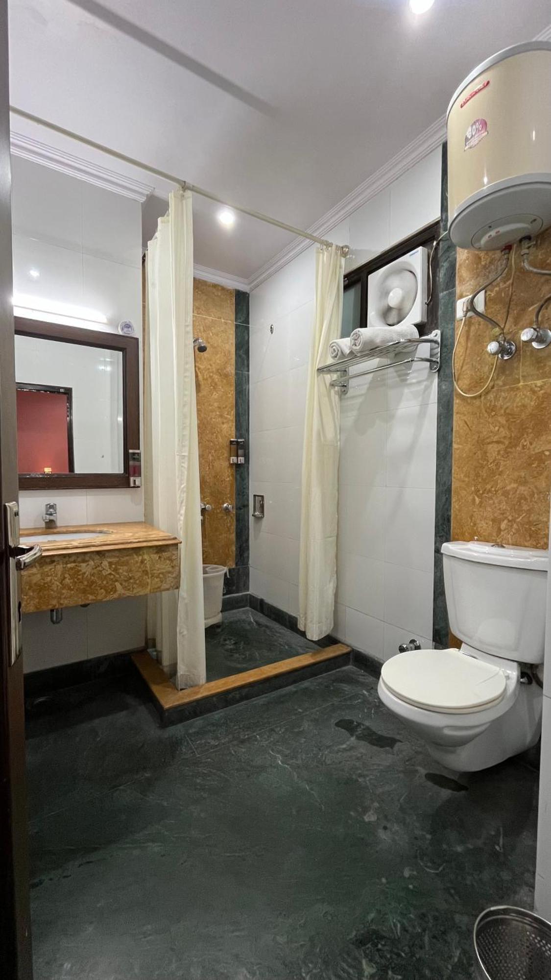 Hotel Marc Shimla