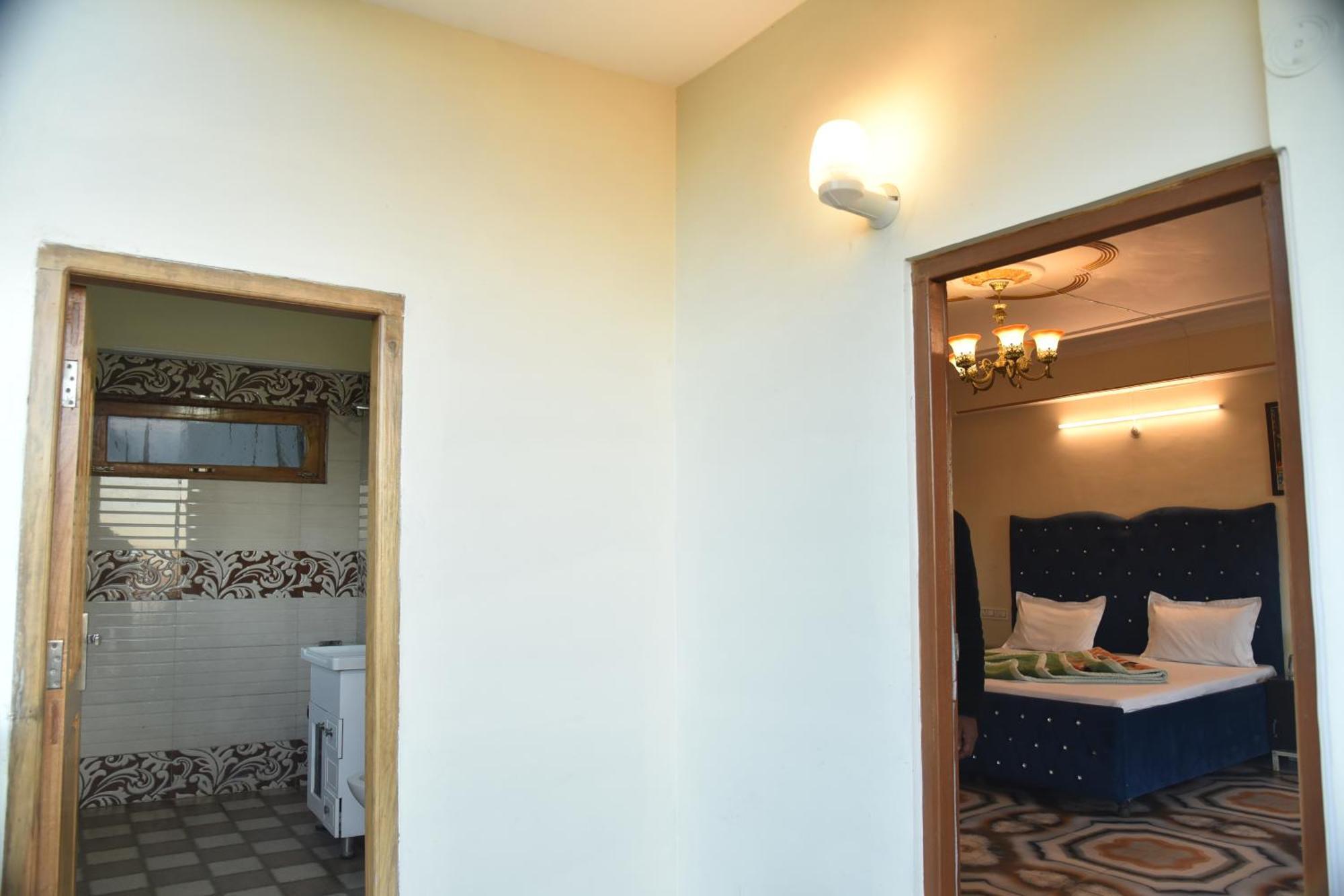 Mashobra Valley Hotel *