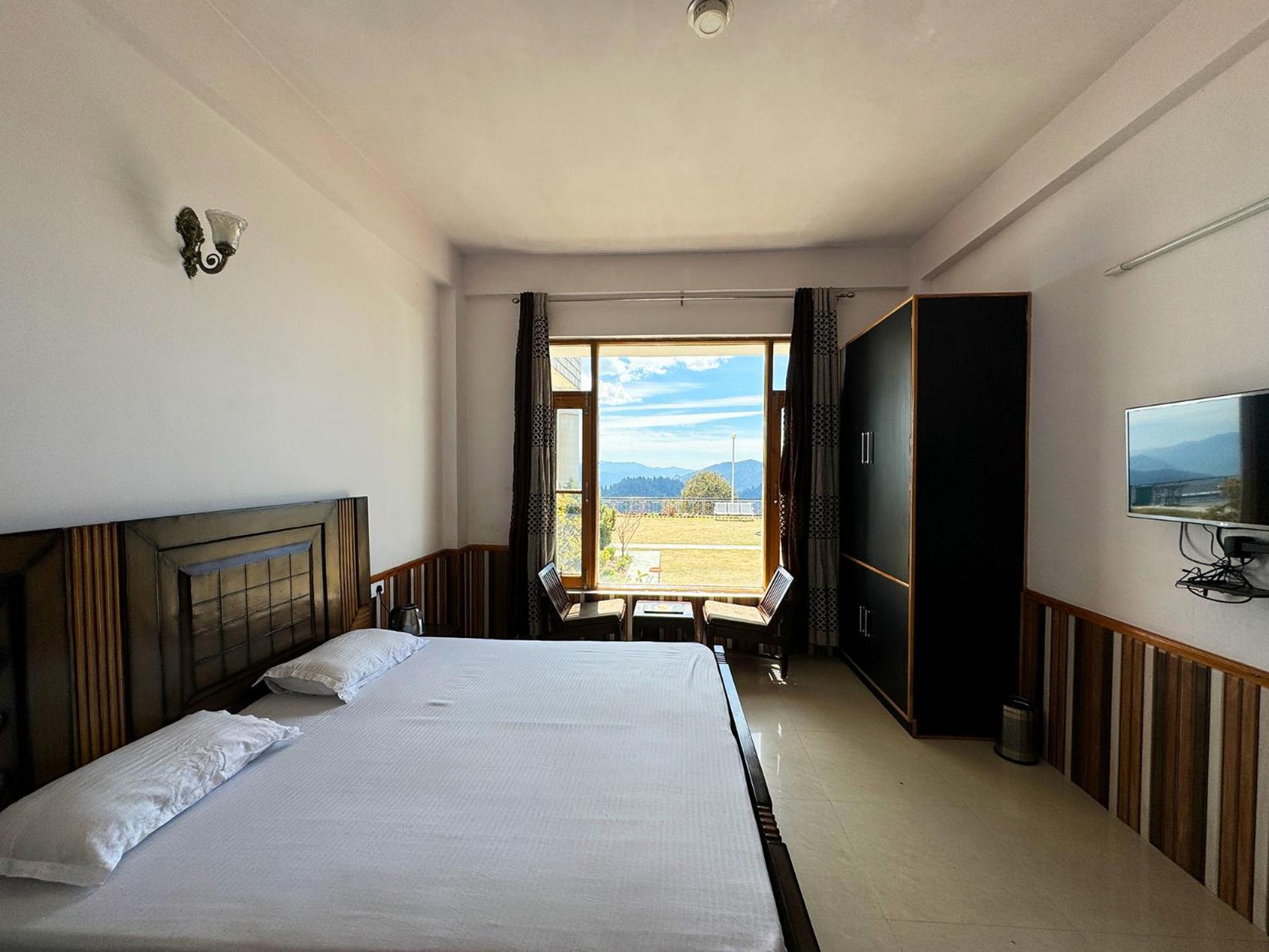 Hotel Hawk Eye