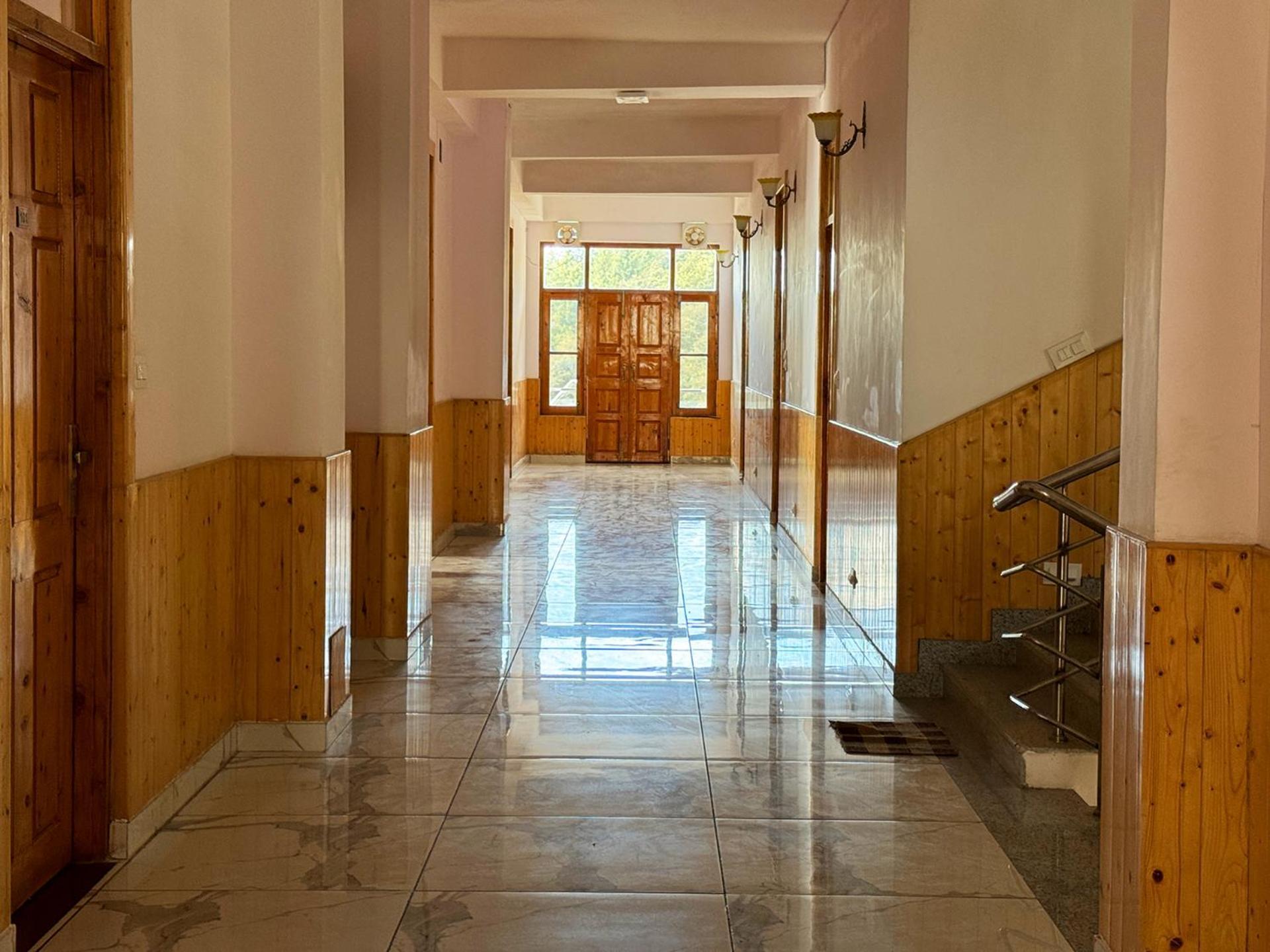 Hawk Eye Hotel