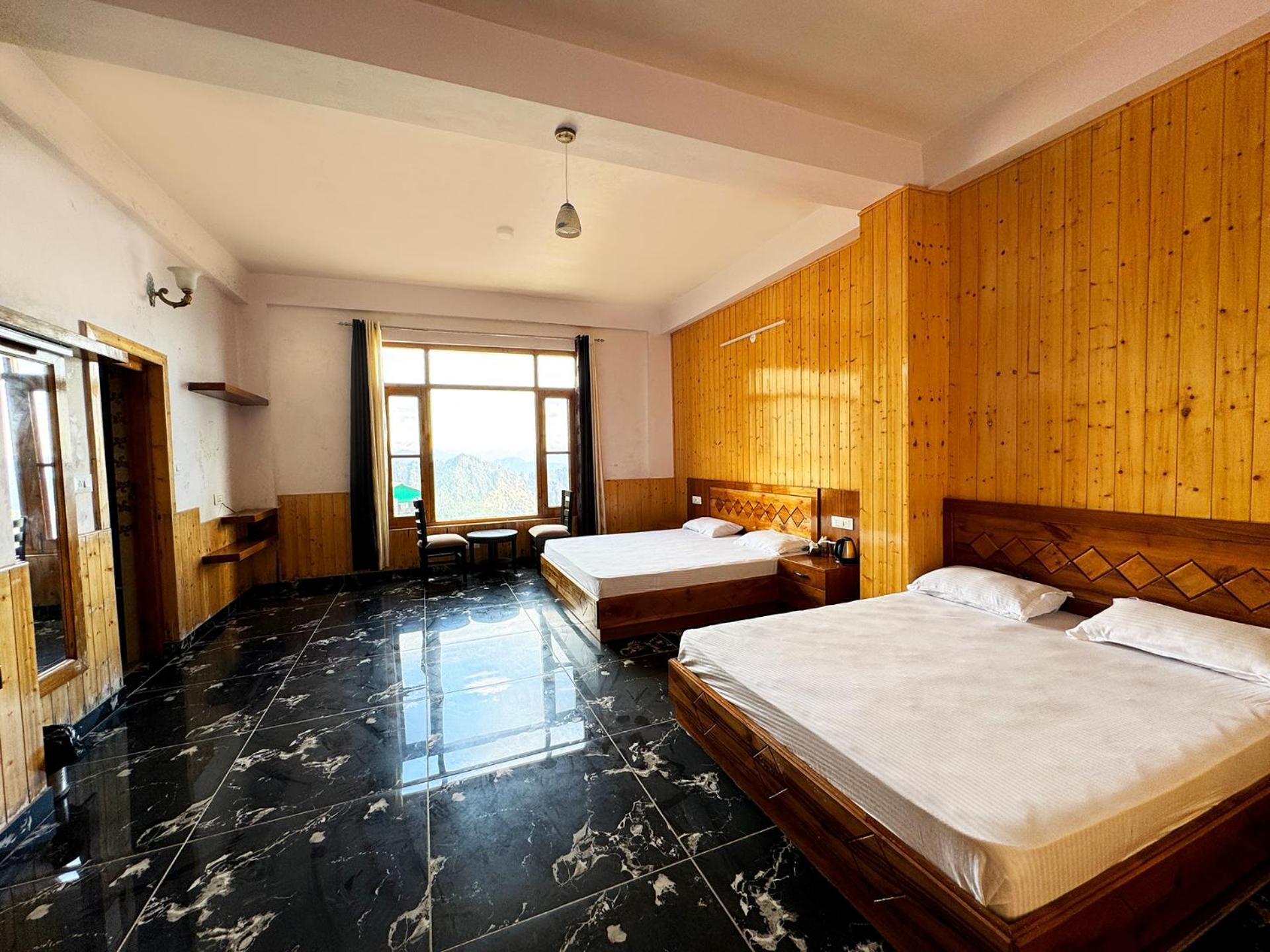 Hawk Eye Hotel