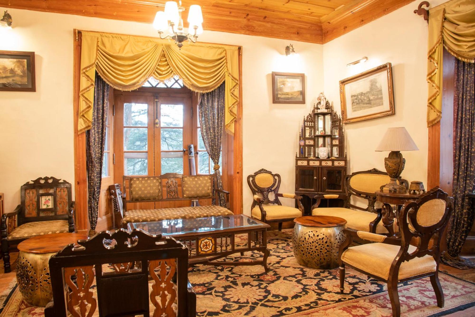 Hotel British 3*
