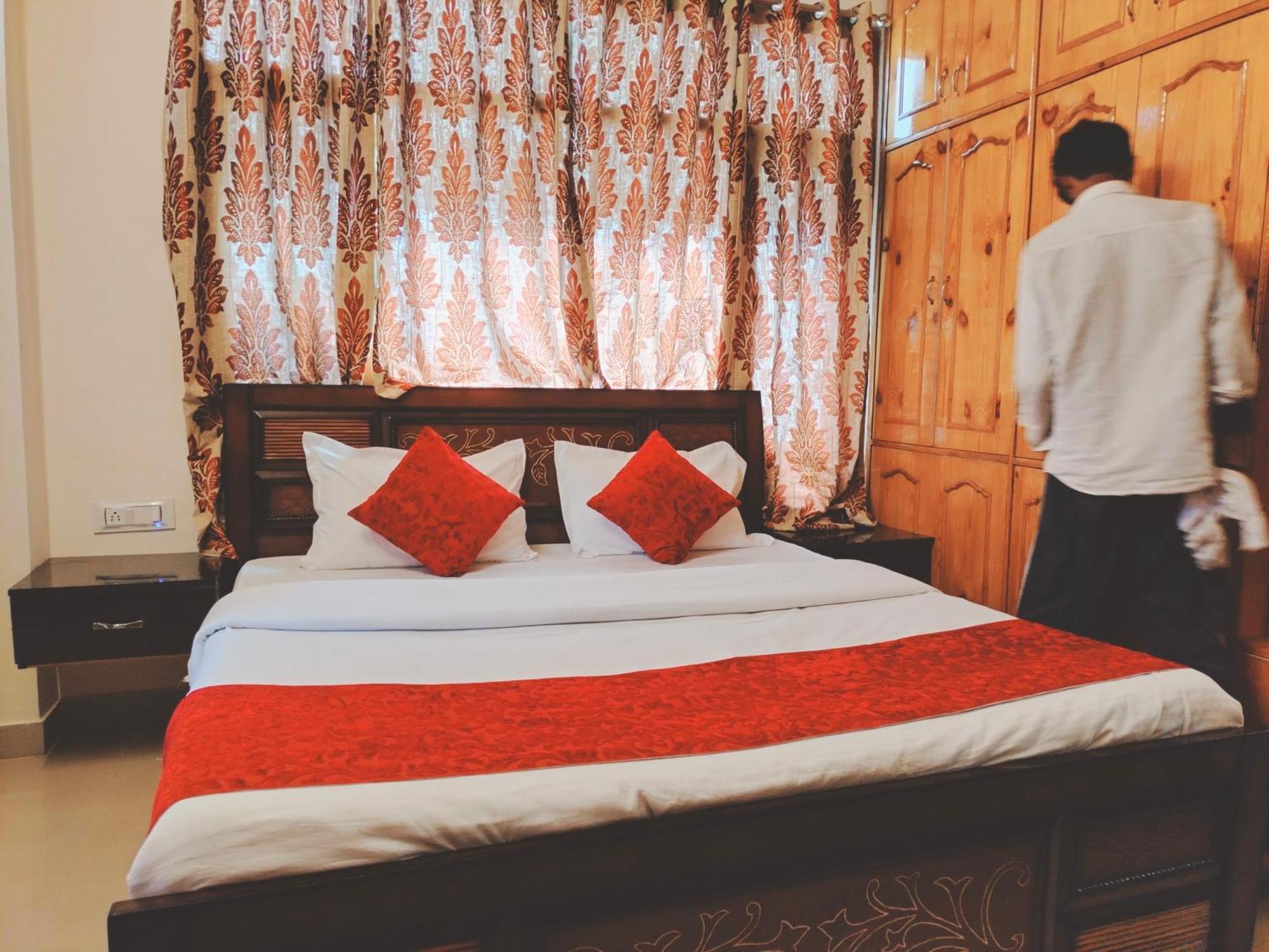 Aston Hill's Bed & Breakfast Shimla