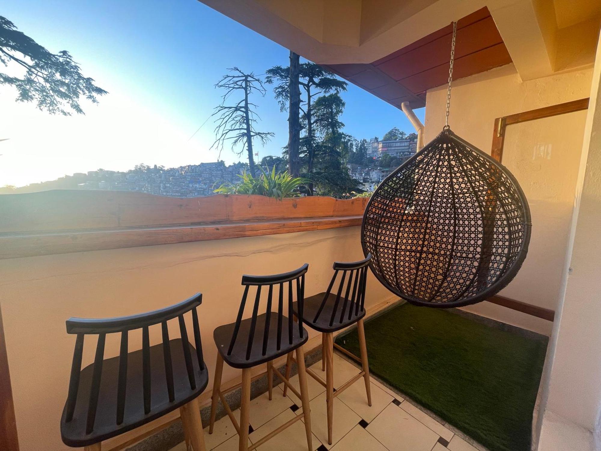 Willow Banks - Boutique 4 Star On The Mall Road Shimla
