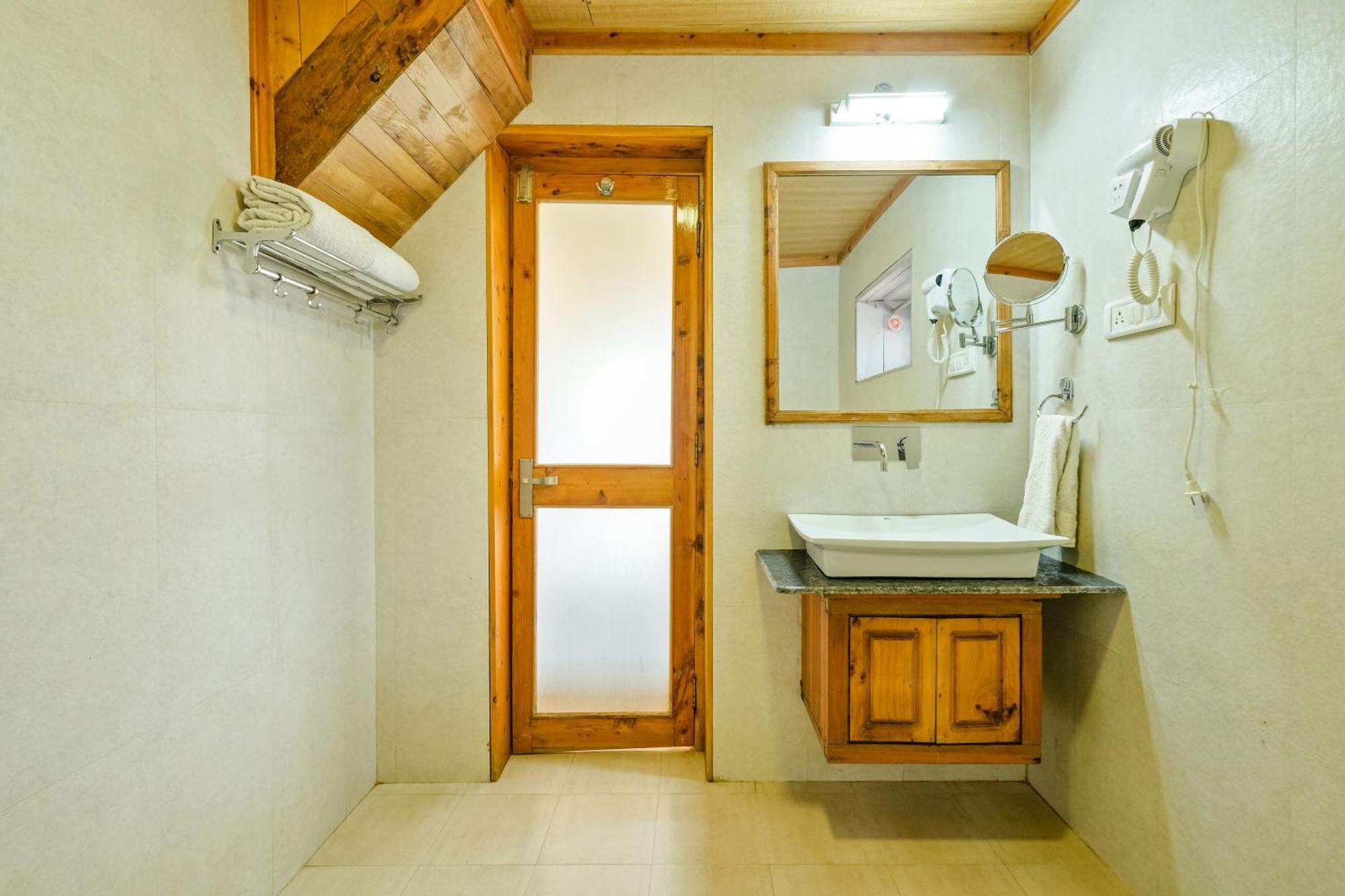 Woodvista Chalet Shimla