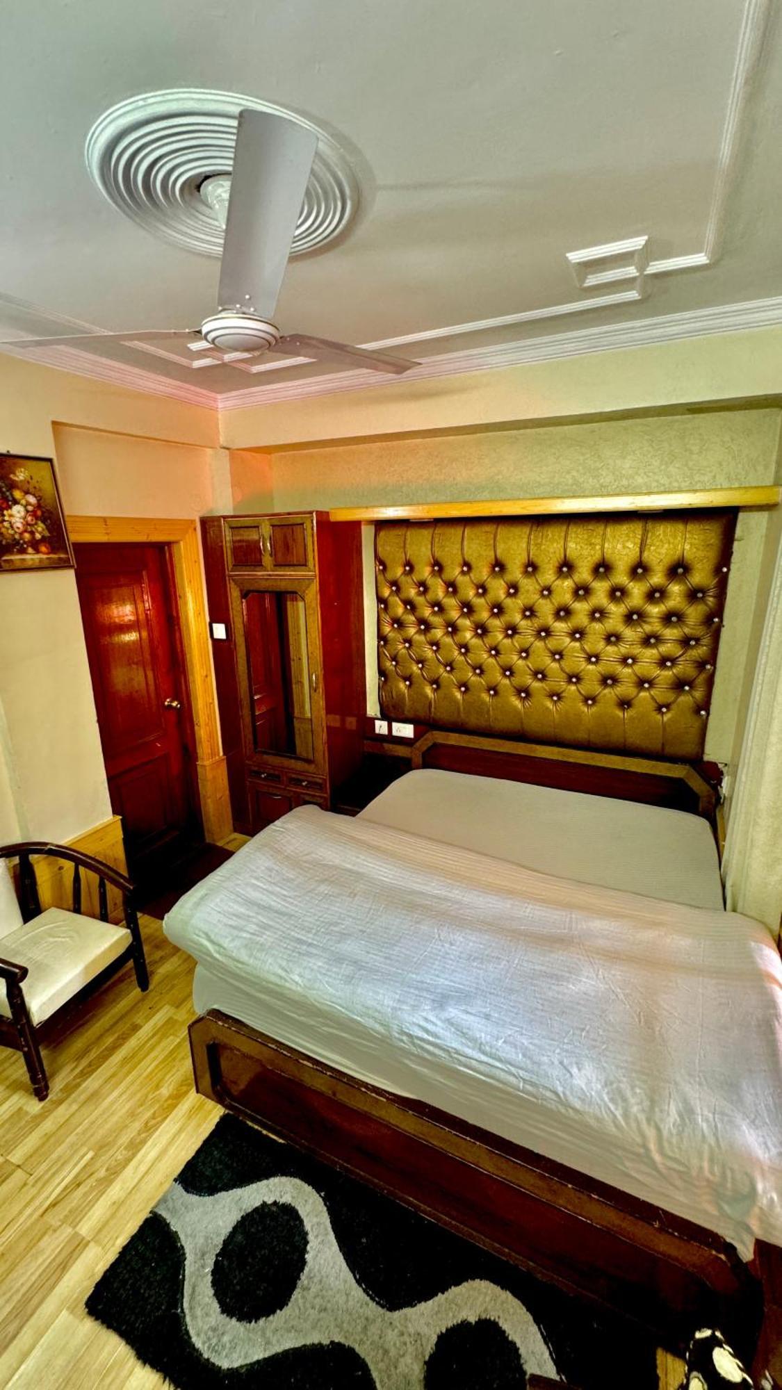Apple Regency Hotel 3*