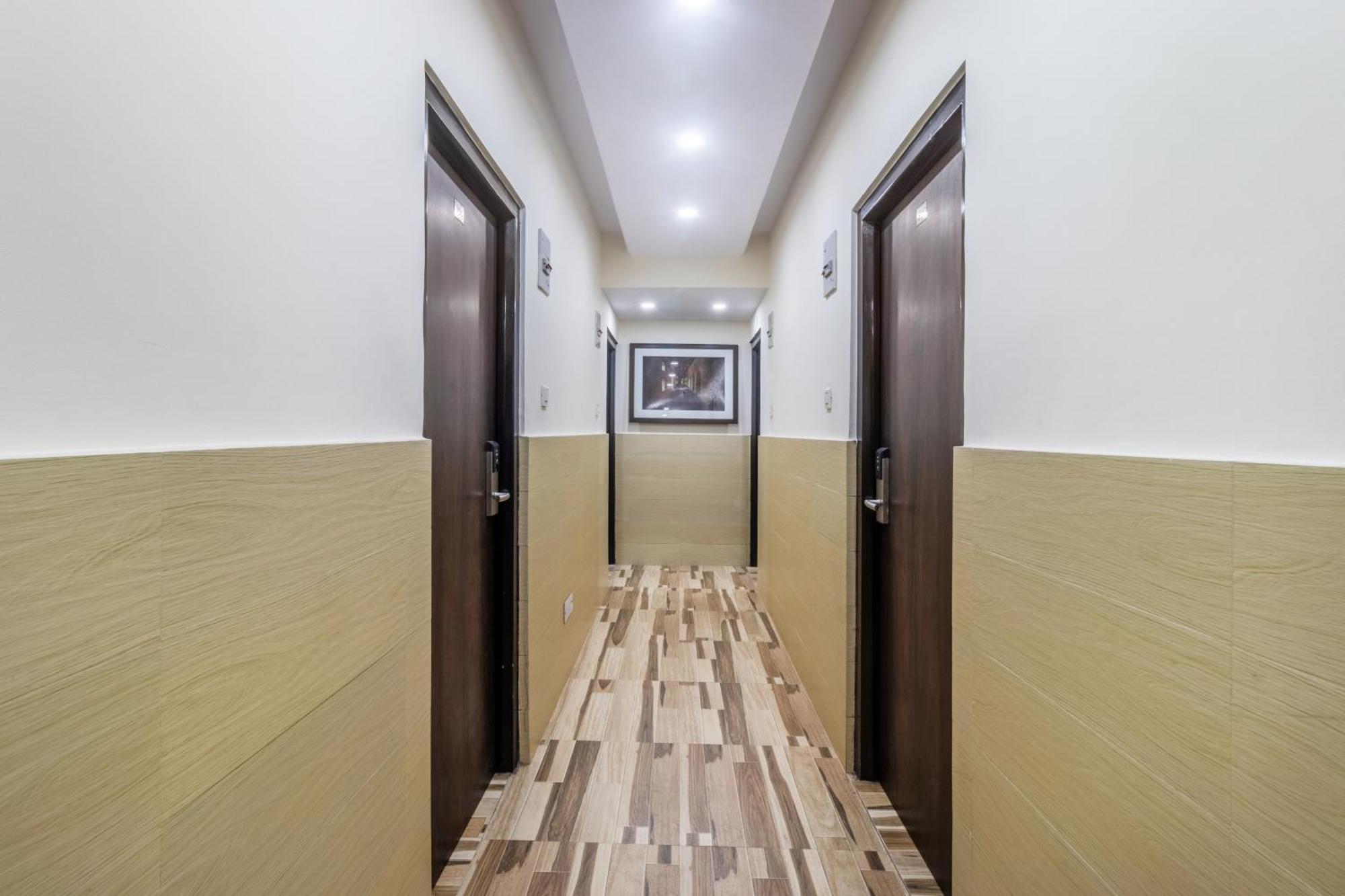 Treebo Maharaja, Near Mall Road Hotel 3*